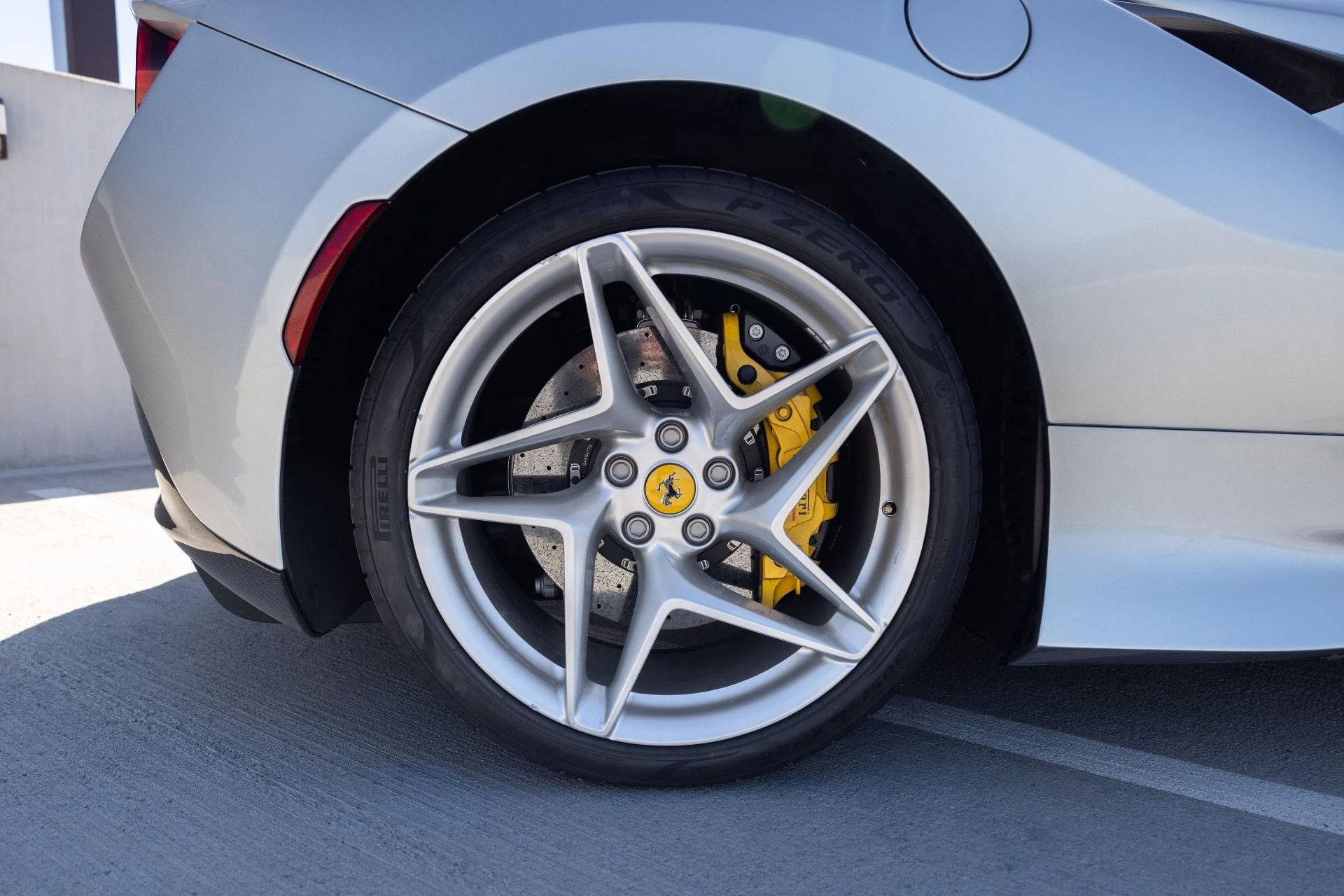 mph023_3350143407_Used_2021_Ferrari_F8_Spider_1791592255_3c2c3d0c7a