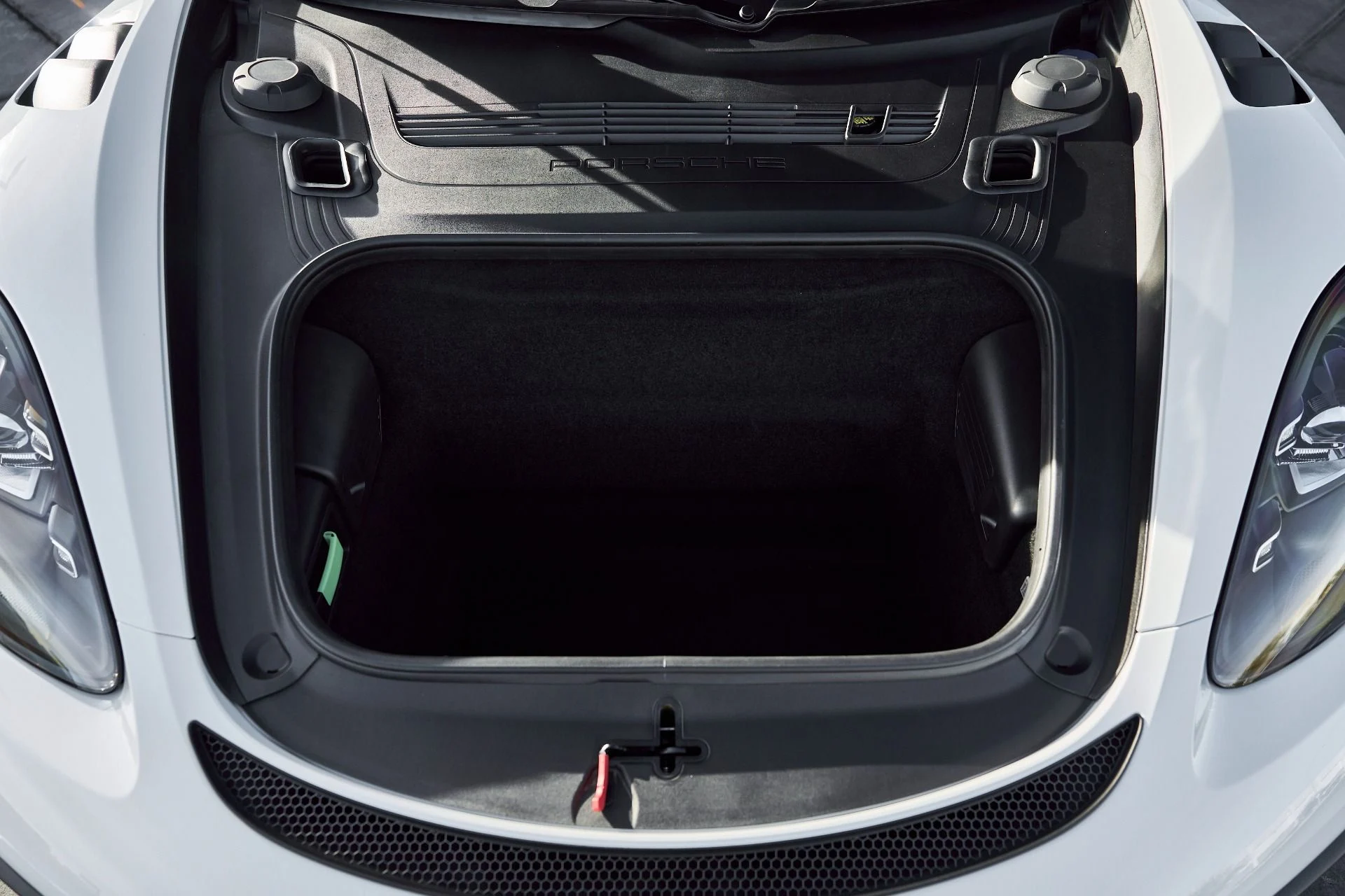 mph023_3354023799_Used_2024_Porsche_718_Cayman_GT_4_RS_1766514165_67b83bb2c2