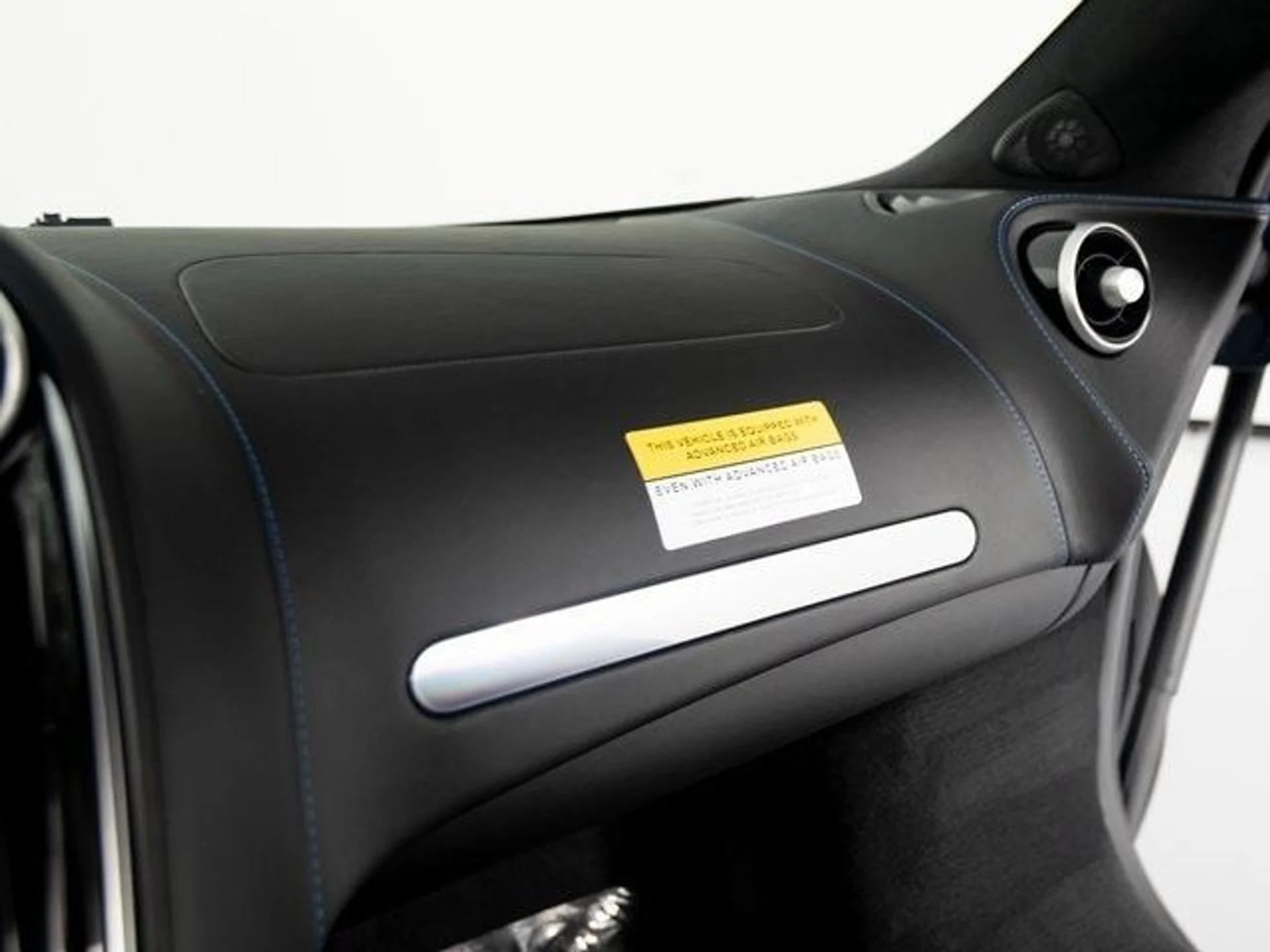 mph023_335588802_5f4301fb7a53c5d0d6691944a6c90764x_30dd6e5de0