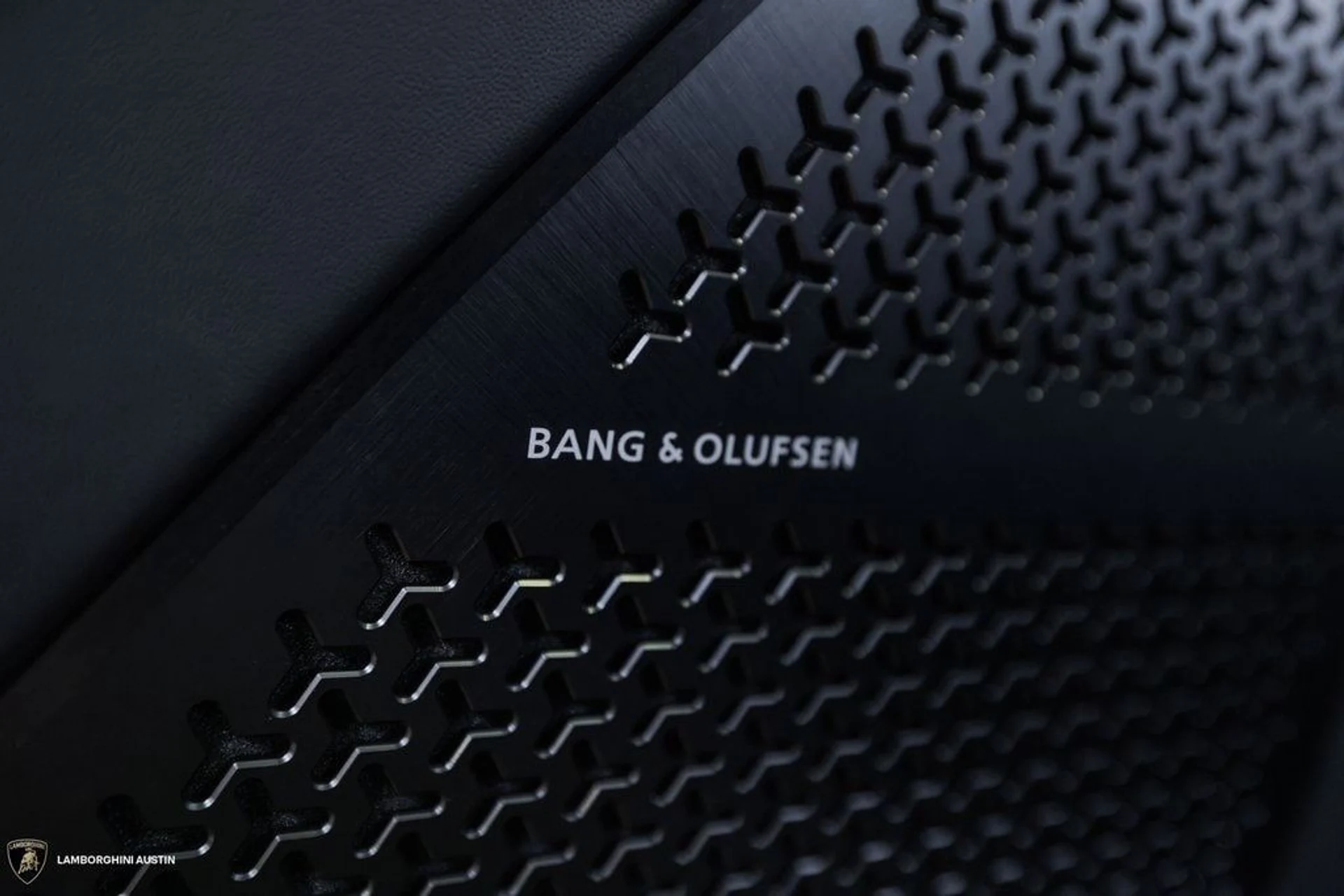 mph023_3357102793_fe3440727275786c6c871b2e92e829e6x_1c29064b64