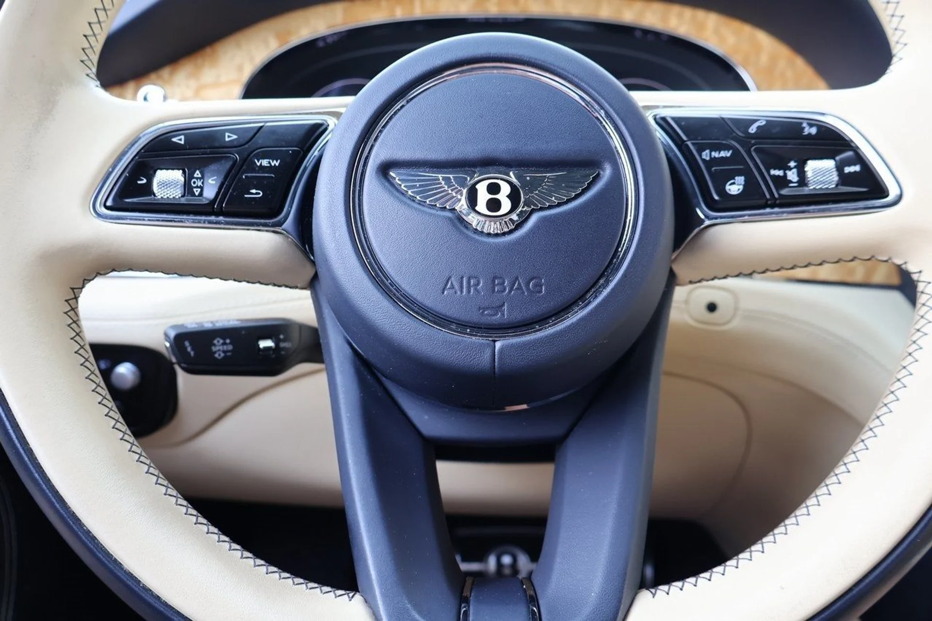 mph023_3366672928_24_7103009469