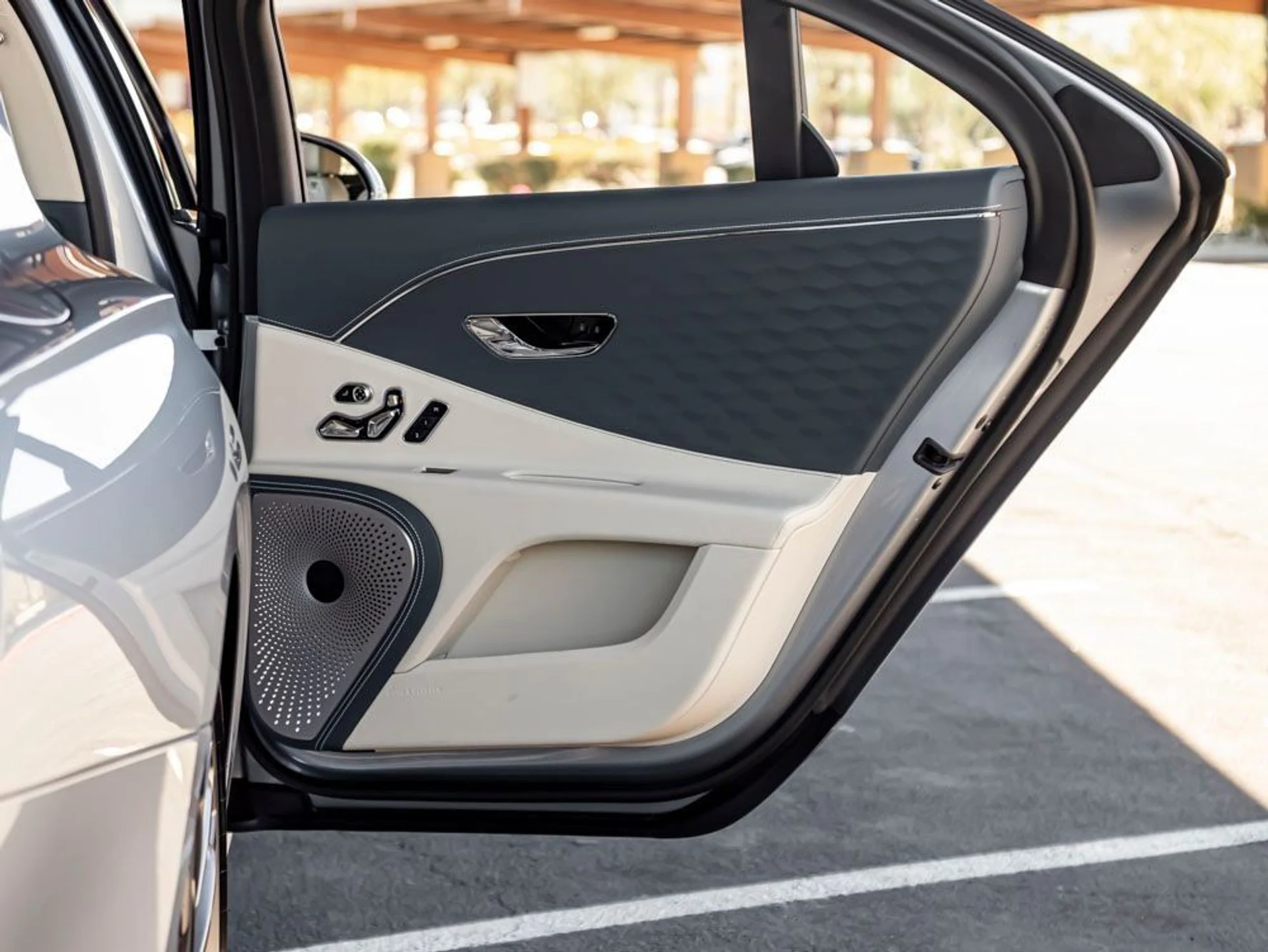 mph023_3368115335_24_ed5766a7d4