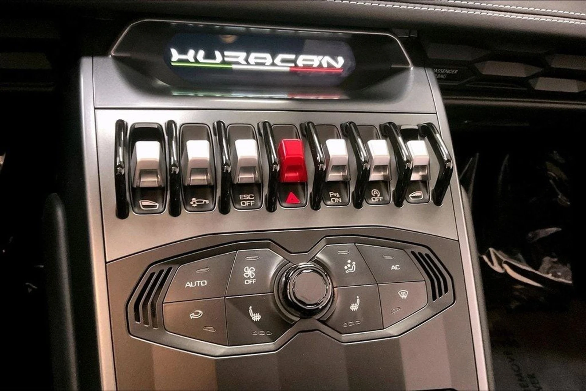 mph023_3368428887_9606e94d5b37f11754a79ea50e5225dfx_0237a1326c