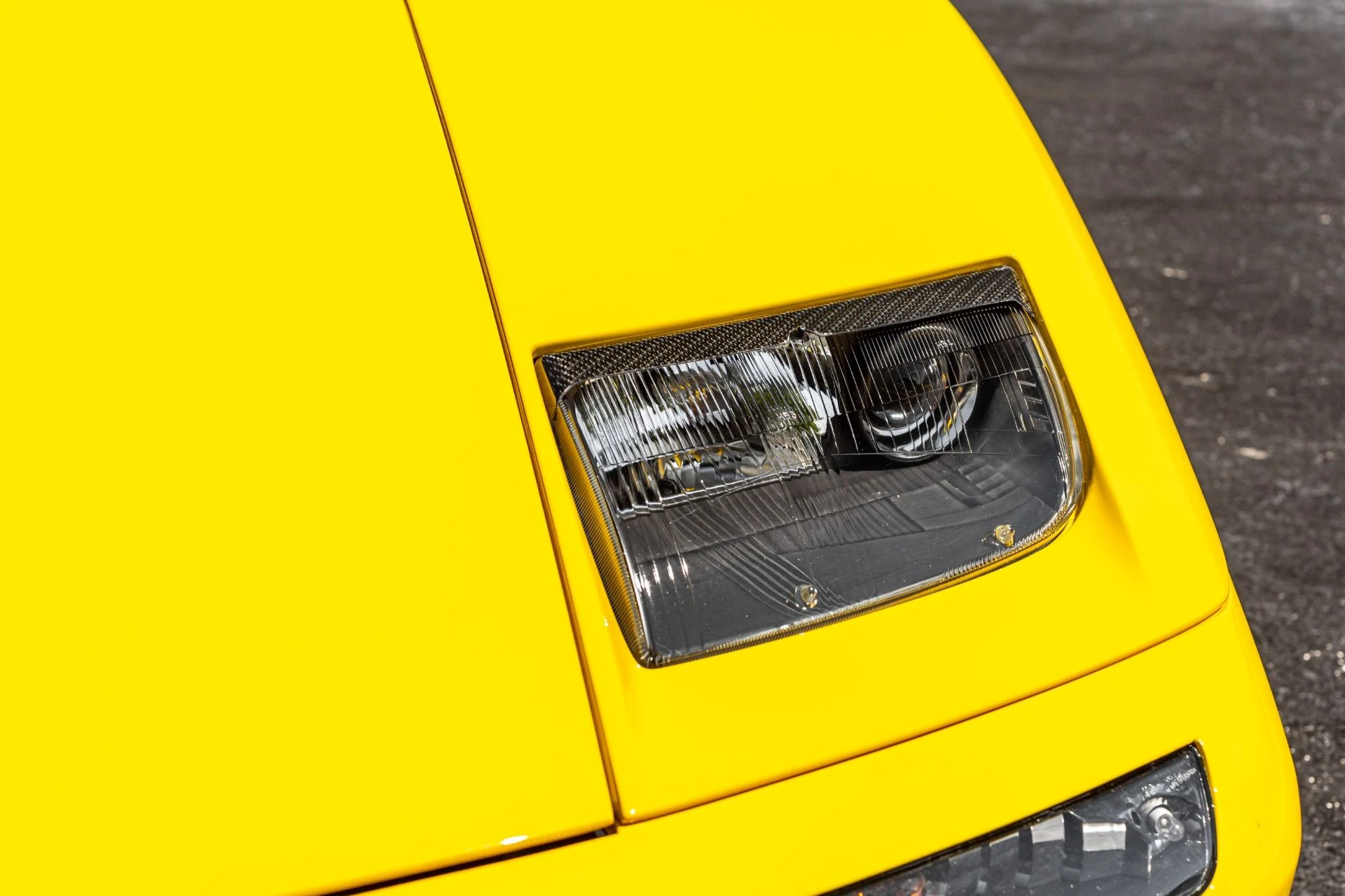 mph023_3373198335_Used_2001_Lamborghini_Diablo_VT_IMMACULATE_CONDITION_W_EXTENSIVE_CARBON_19_K_SERVICE_PERFORMED_1658444927_3e02dde332