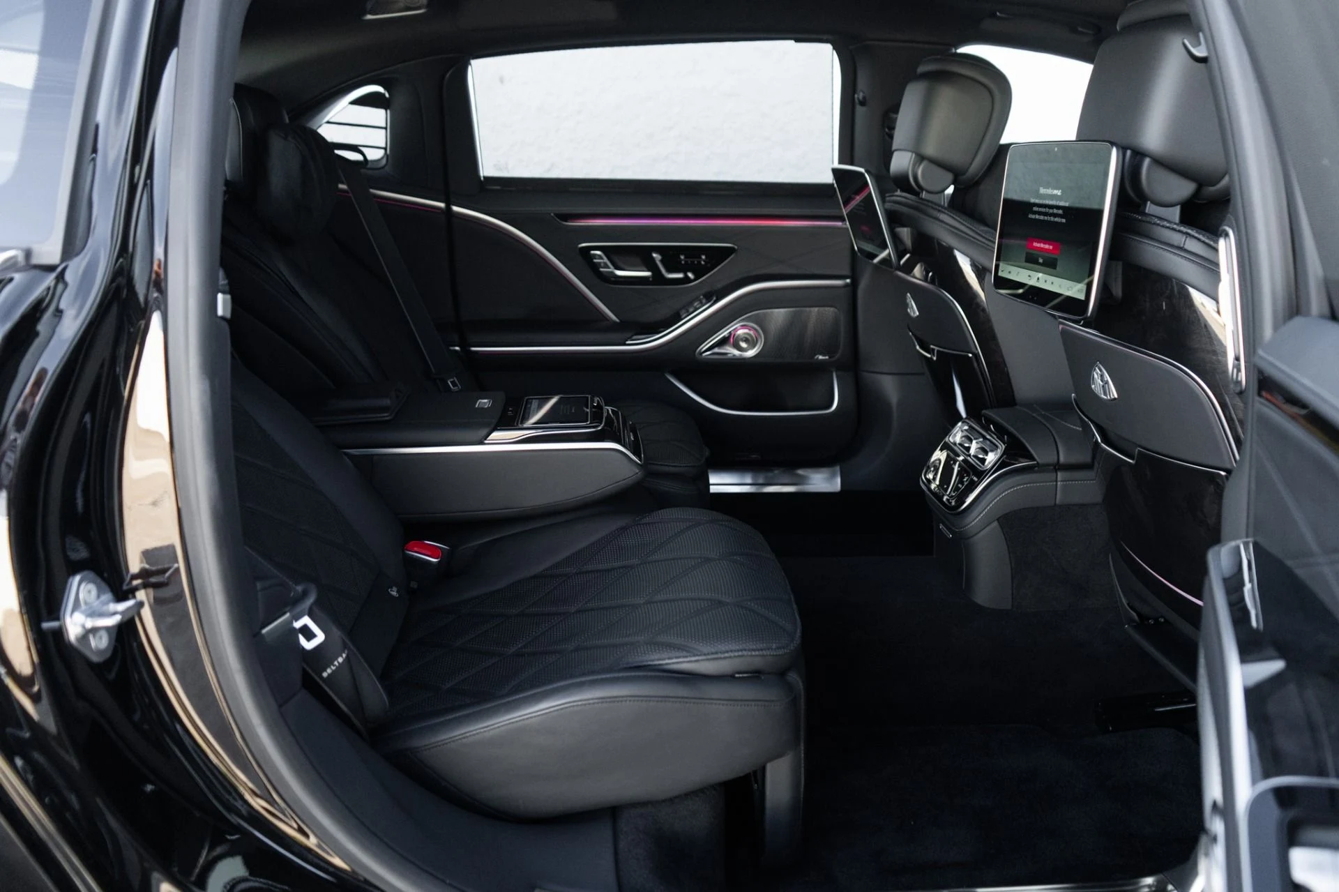 mph023_337566698_Used_2021_Mercedes_Benz_S_Class_Mercedes_Maybach_S_580_4_MATIC_1770057190_b9e4dba18e