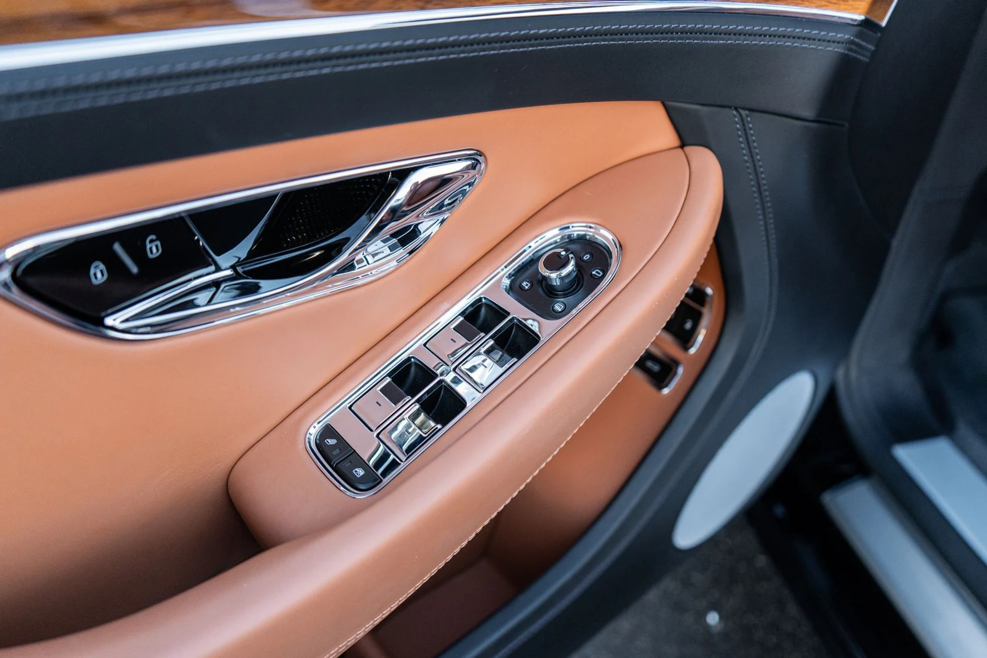 mph023_3378027043_03fda042_3751_49b4_bcc8_99ab2761c6a2_d2f2467996