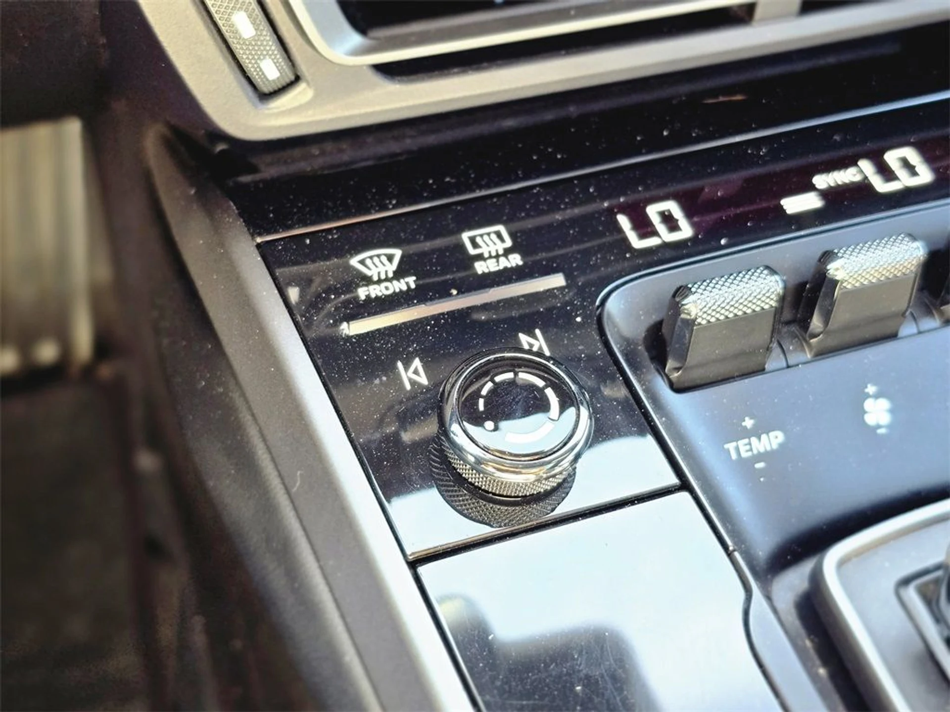 mph023_3379078371_34ff1dac6af7f9a7c53c1fa552f3d3c6_c7f093fda4