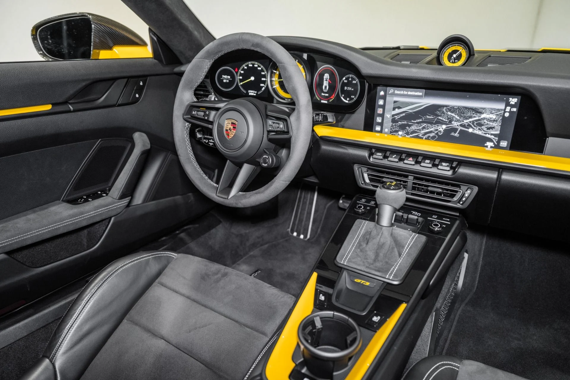 mph023_3384125474_Used_2022_Porsche_911_GT_3_1764089810_3f6cd29eb3