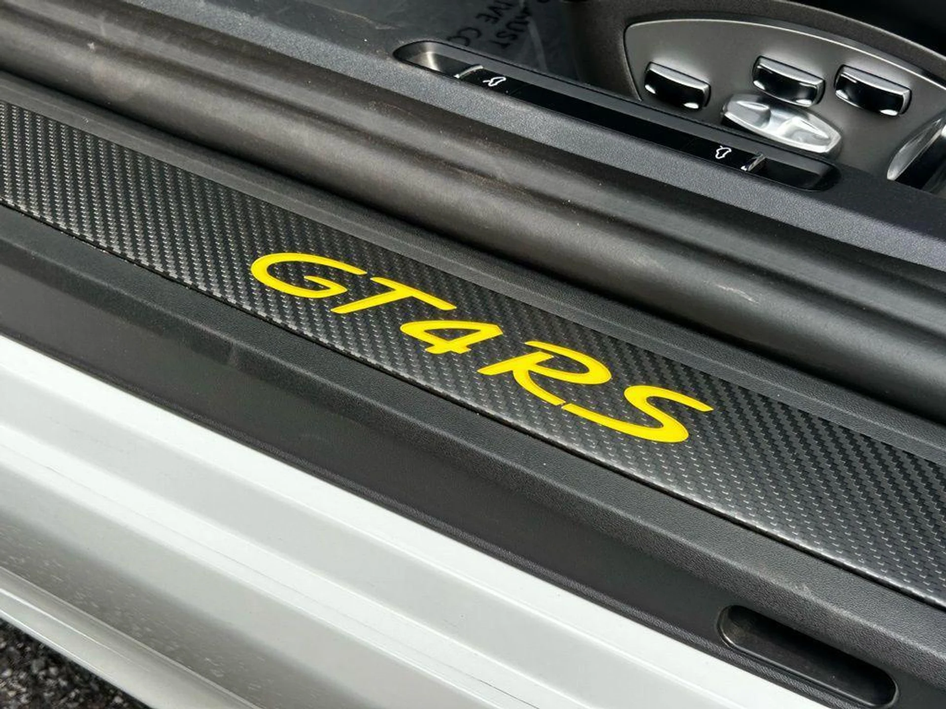 mph023_3386287152_S4_RS_Wznh_EG_1_O4_4a6_MV_Mje_Mm7_Y_be412b9fe0