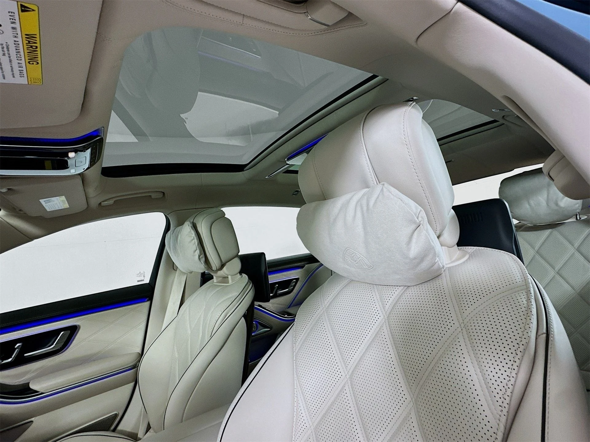 mph023_3391516503_04684a61268633f4dc80e30712bcfc03x_8ad3bbe7f2