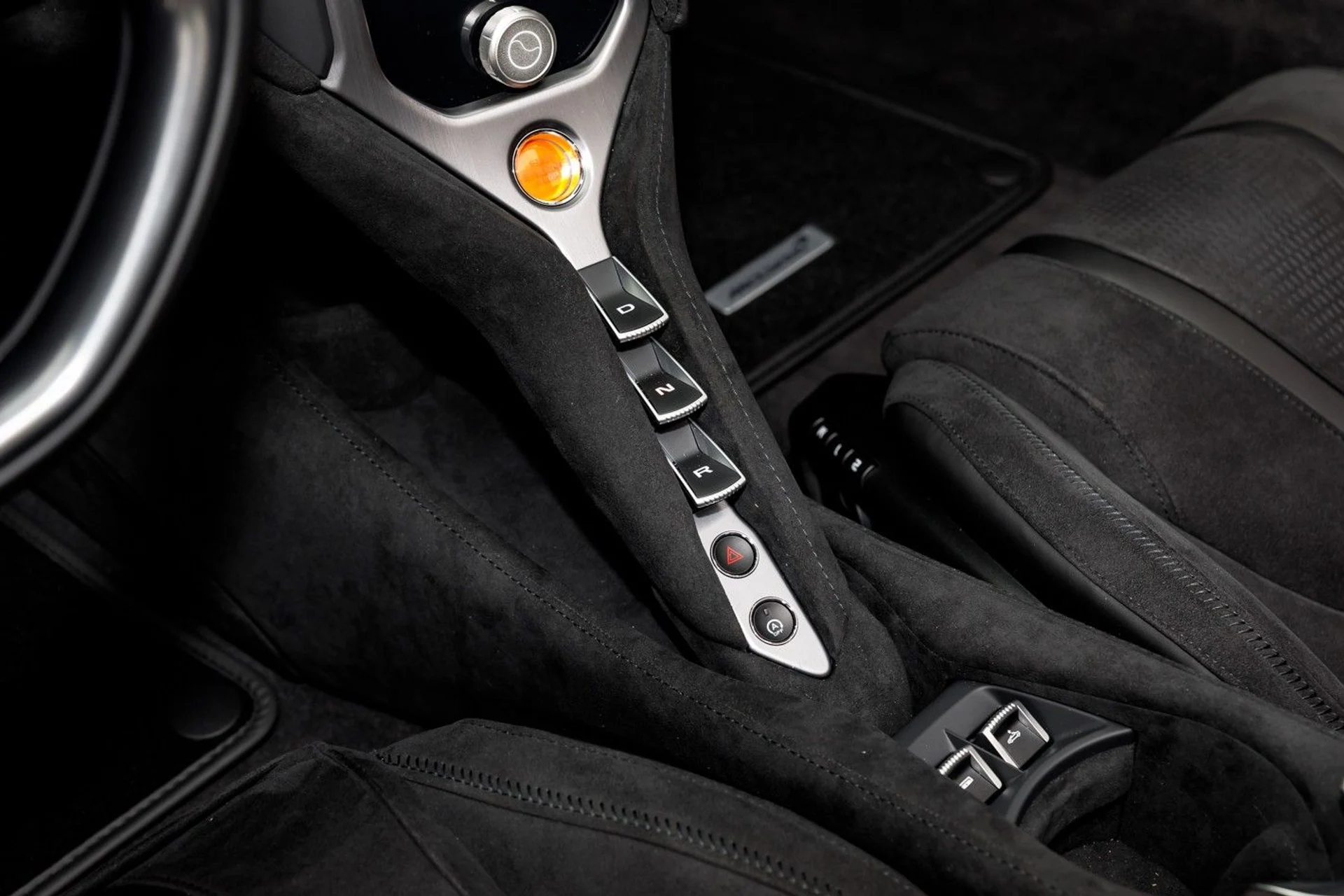 mph023_3392271460_627_p24_l_b3db4adcad