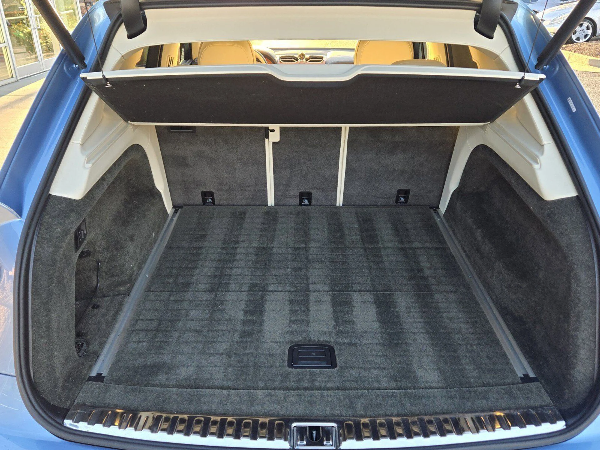 mph023_3396813004_274746409b196af2a8da0fb642a7e57dx_e6c9df96a3