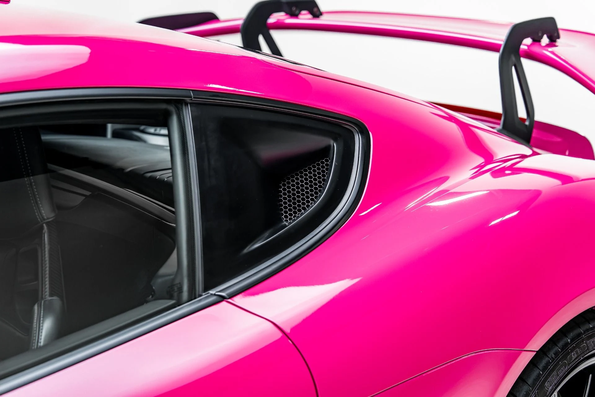 mph023_3401031277_Used_2023_Porsche_718_Cayman_GT_4_RS_1783380763_48103ecb77