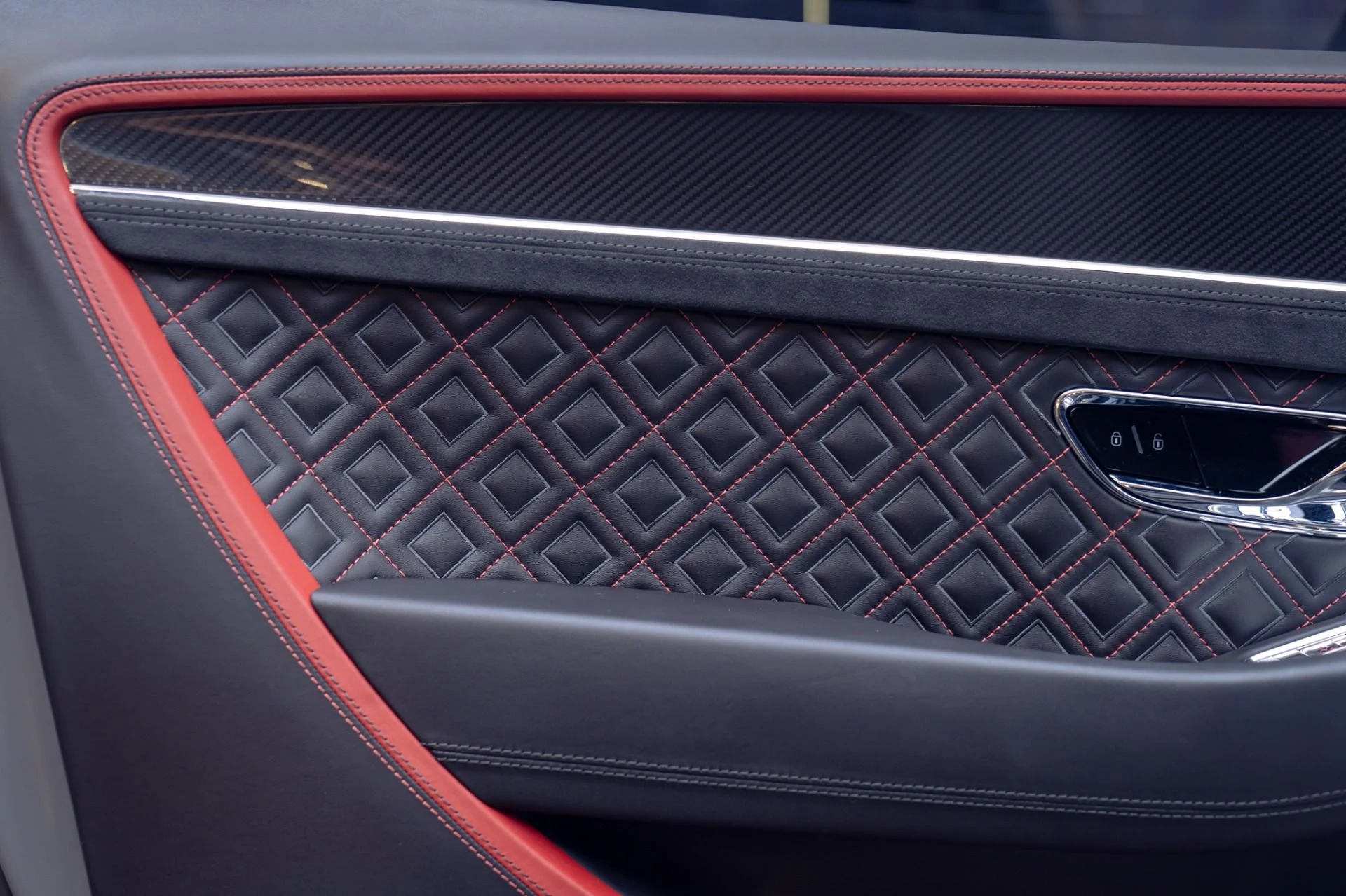 mph023_3402043173_Used_2022_Bentley_Continental_GT_Speed_in_Camrian_Grey_w_Factory_Carbon_Kit_Rotating_Display_1790791293_63d7830f76