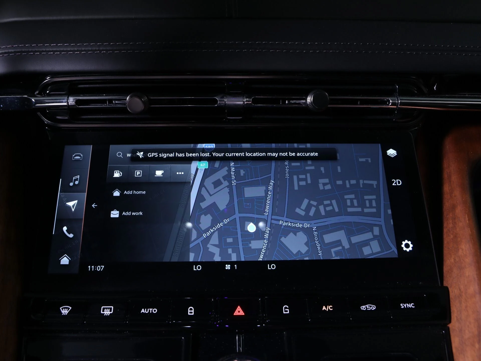 mph023_341218689_Used_2025_Aston_Martin_DB_12_Volante_1758482753_62bc6332a9