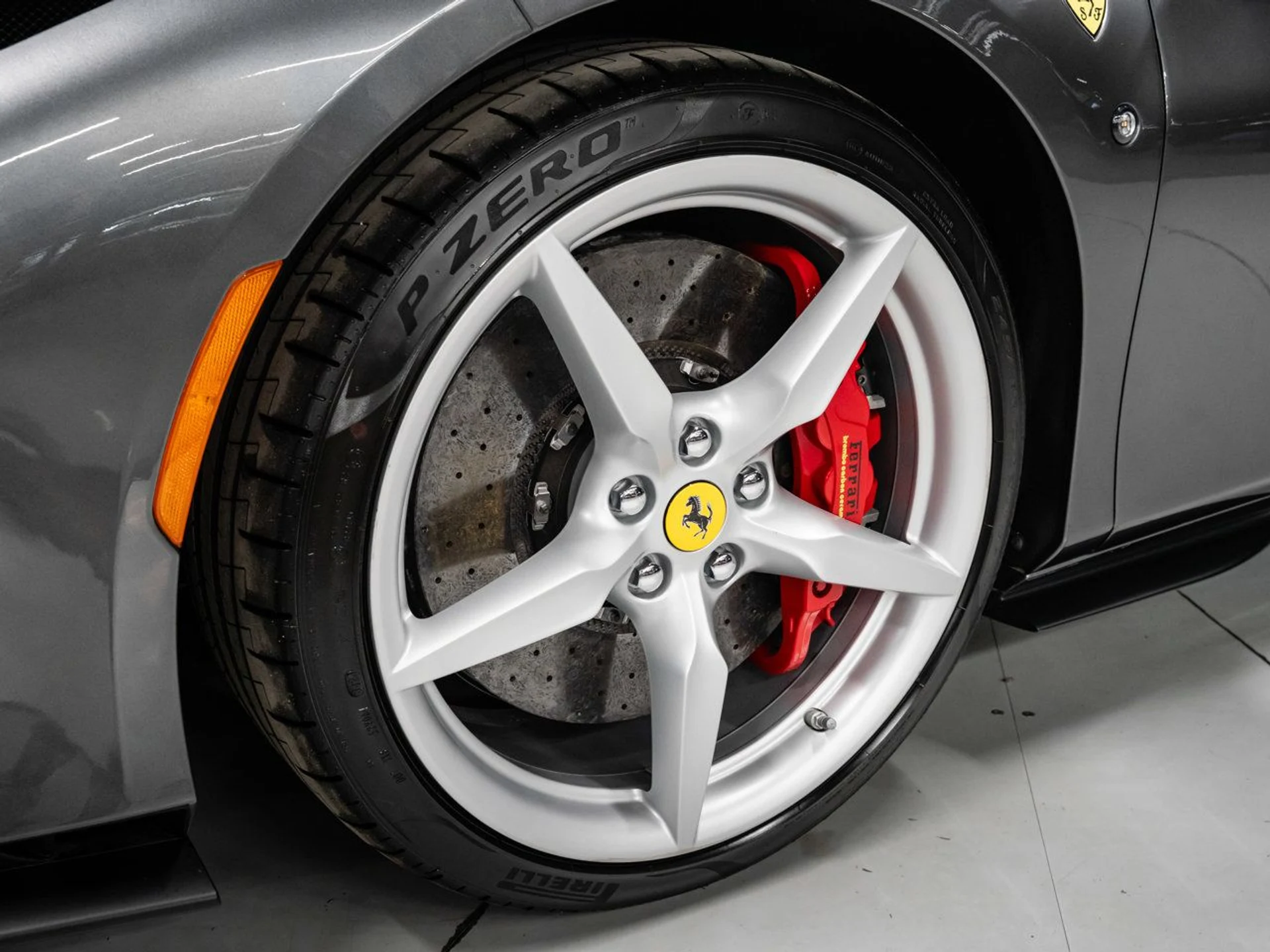 mph023_3424115512_ferrari_f8_spider_2021_f0e6da9c2e