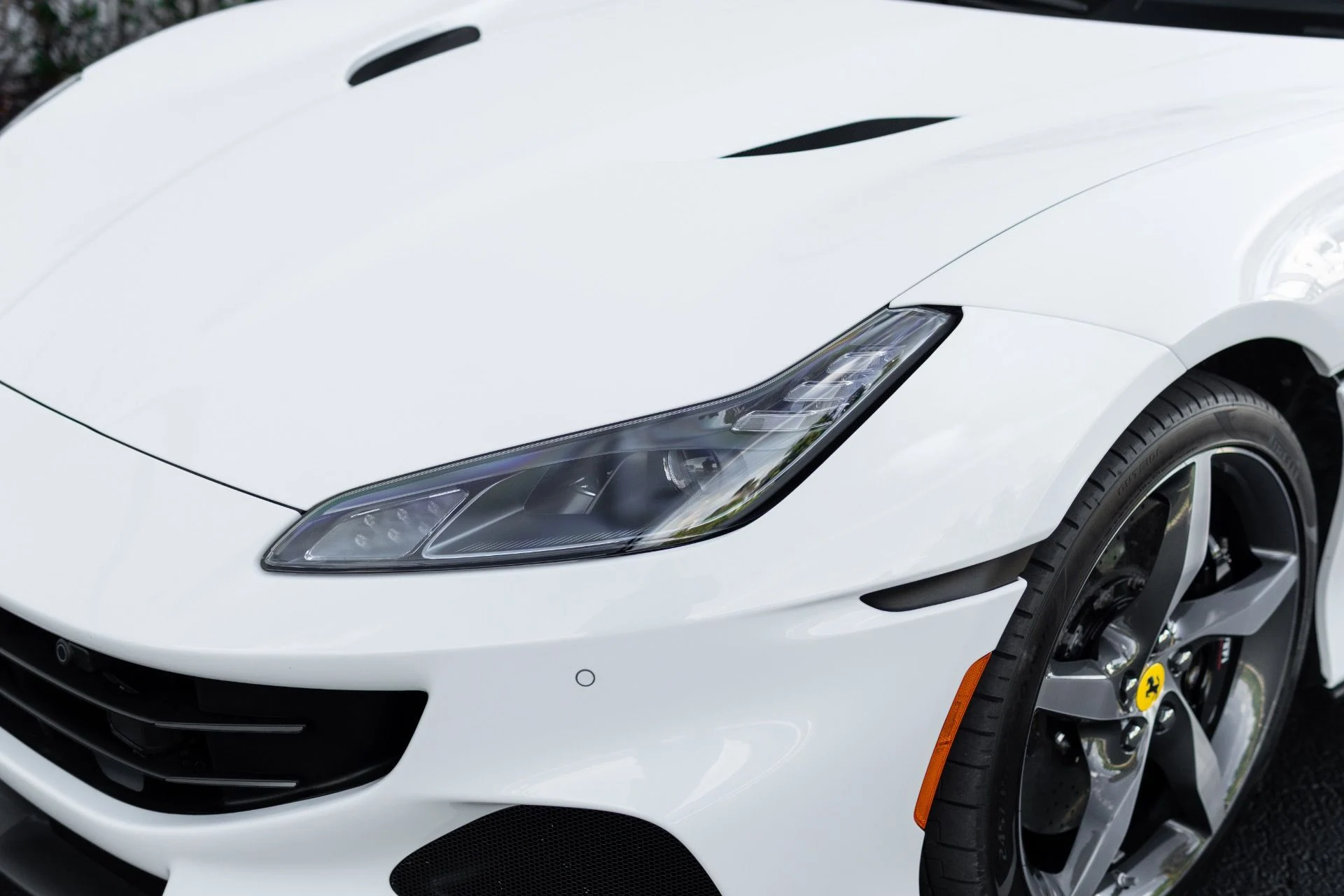 mph023_3436467372_Used_2023_Ferrari_Portofino_M_1766185478_f9286bda7a