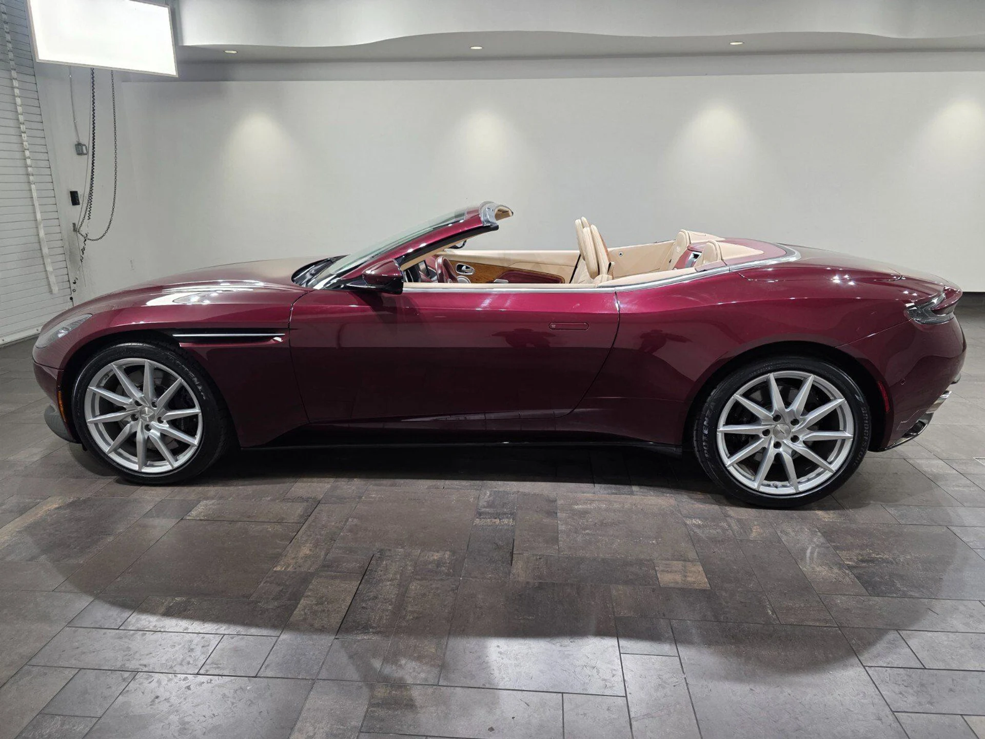 mph023_3436736118_122da73233bf19b12e5d50196b043d22_3131885294