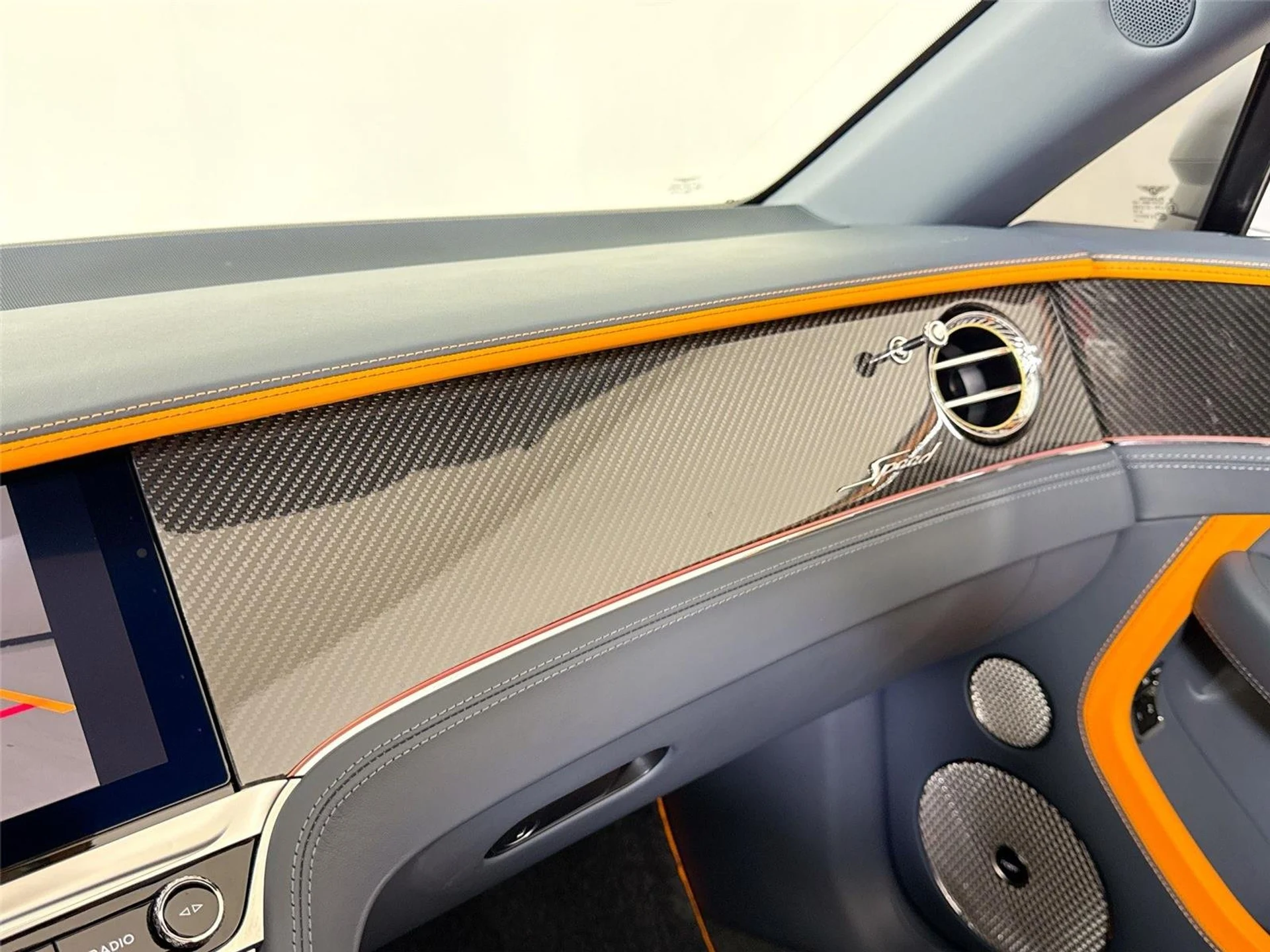 mph023_3447681996_38e4baa68f6988d6652f7403df3f8b52_d84c0bd2ff