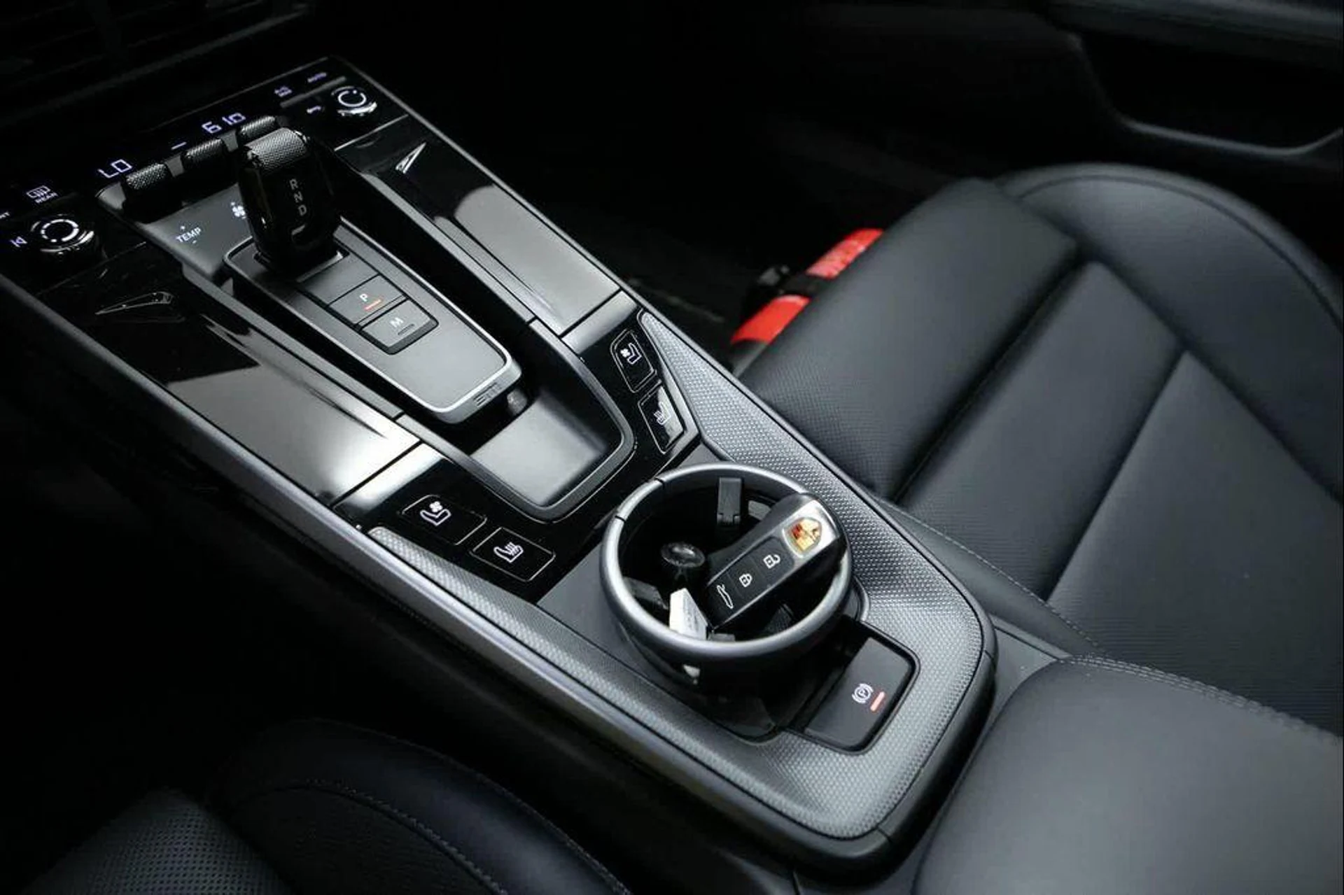 mph023_3453114991_D2_OV_5_Sedju_Jgm_N2o_L_Eh_C_7_L023w_093ee3c69f