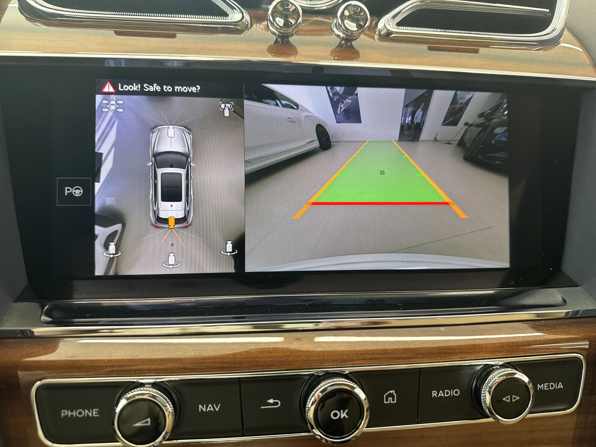 mph023_3455335369_dbbc28dae8bb36e3d720c9d26508ea8cx_30d535d215