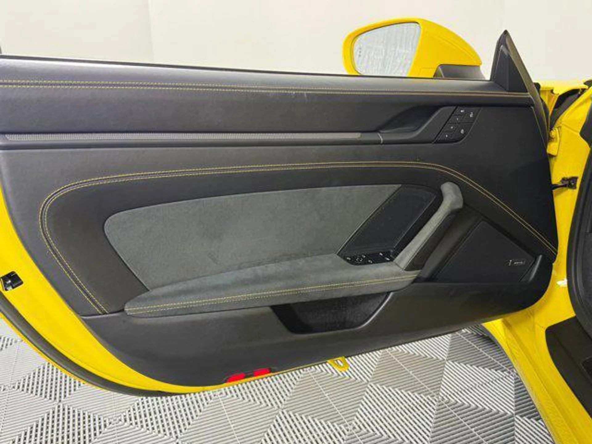 mph023_3458084588_r_NZG_Wxkai_Vbv_B_bio_T2r8_L4iq_EM_651fa86f04