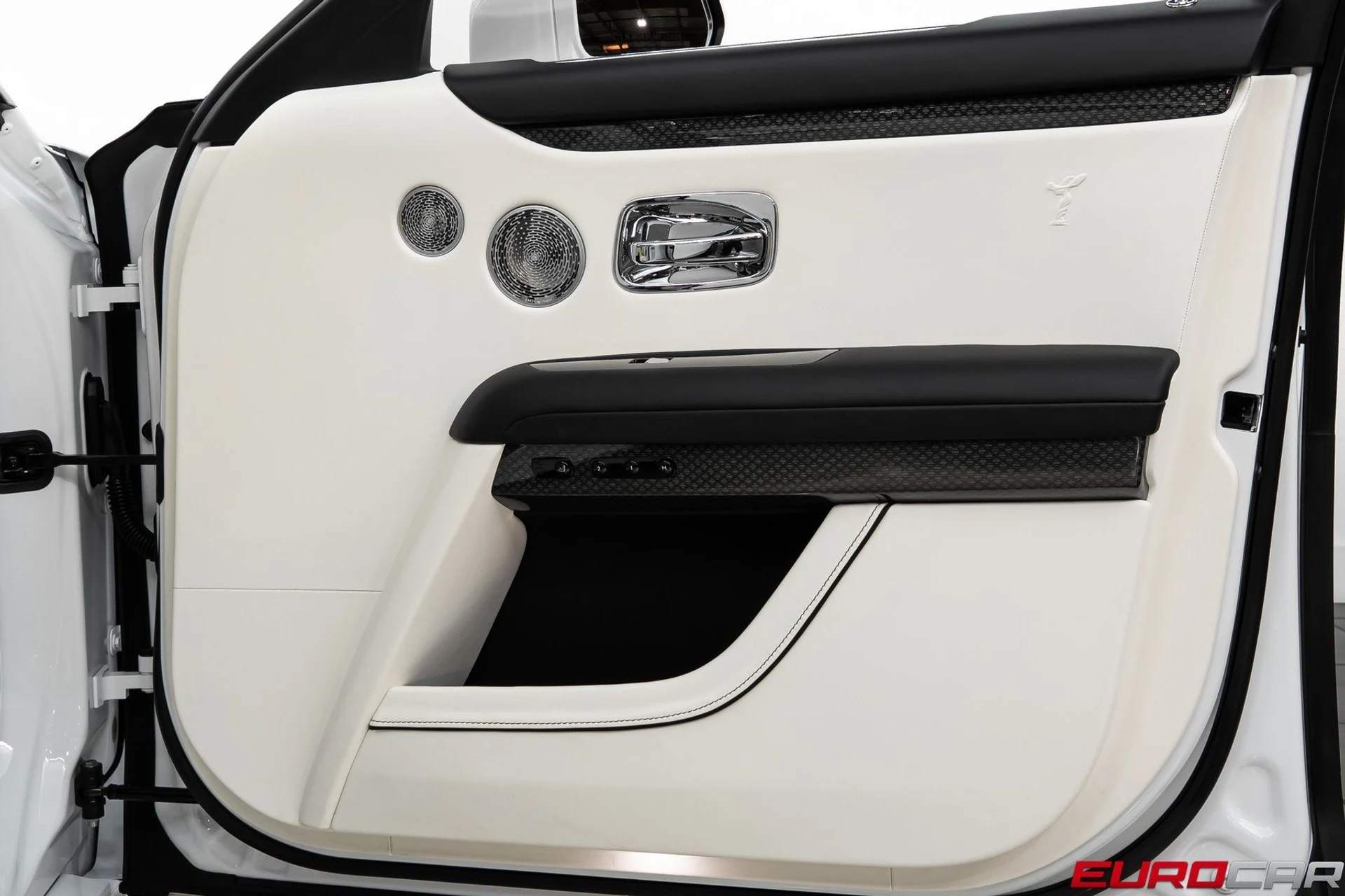 mph023_3460892808_image_24_311549064f