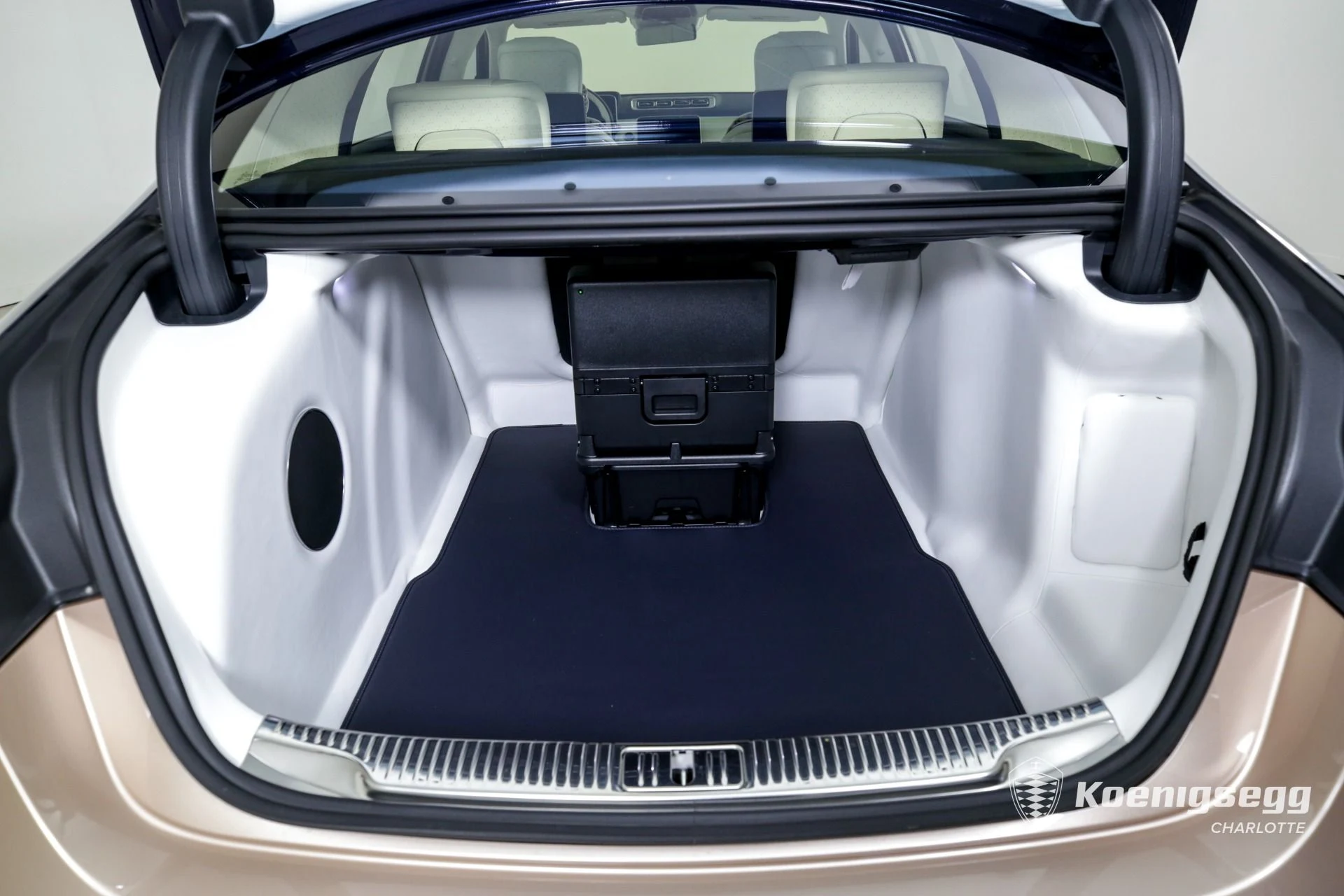 mph023_3466617836_Used_2023_MERCEDES_BENZ_S680_MAYBACH_Mercedes_Maybach_S_680_4_MATIC_1737494018_4b6d1426e9