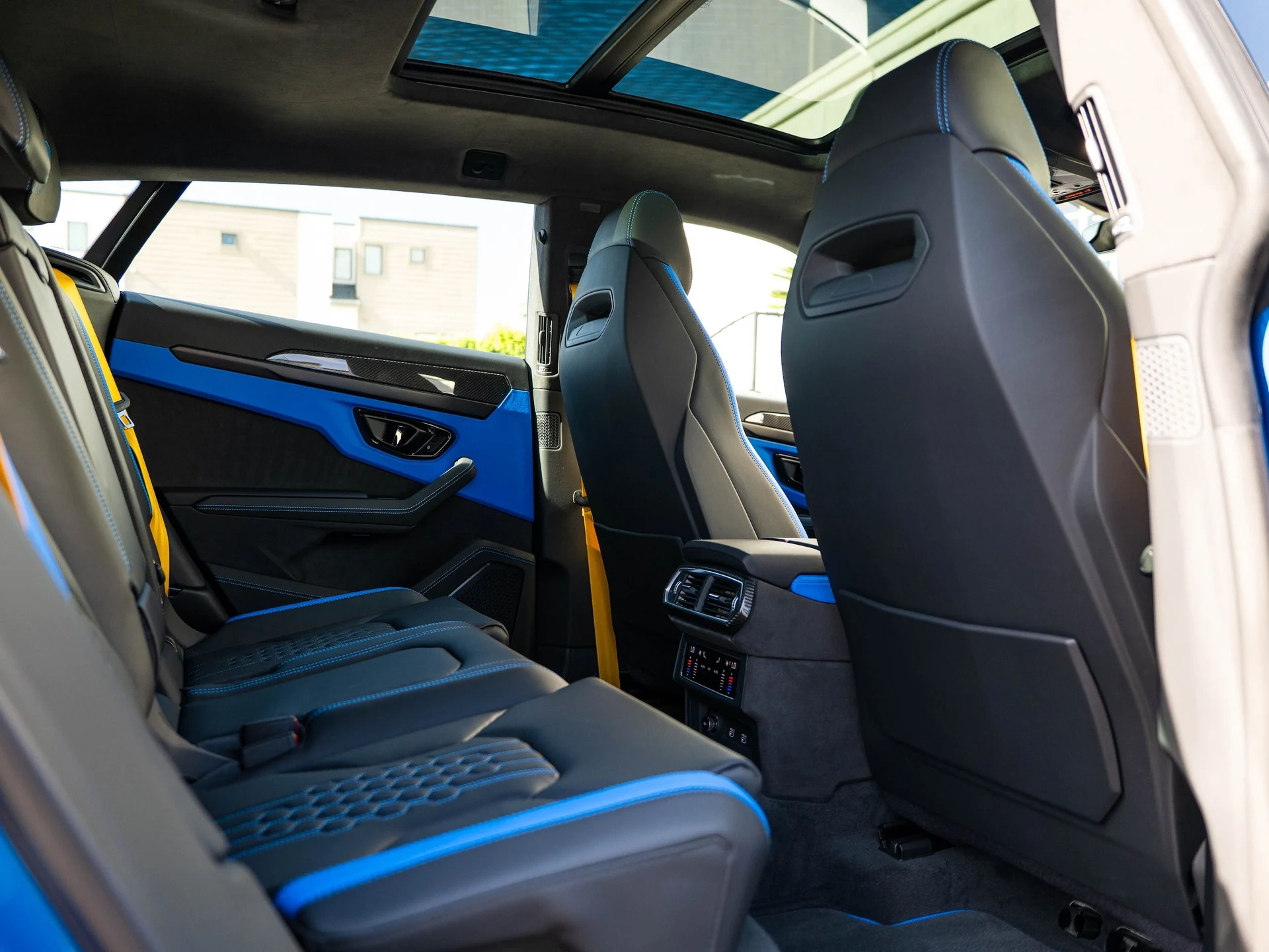 mph023_3471313849_e1408ad1331146628f34fd14997b9190_5dbb925793