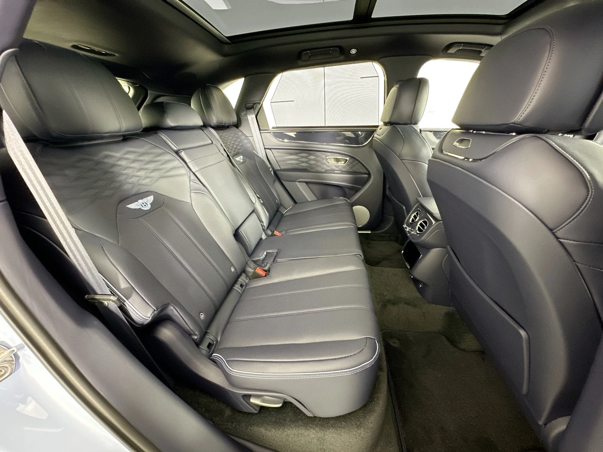 mph023_3477734644_24_463852a1ef