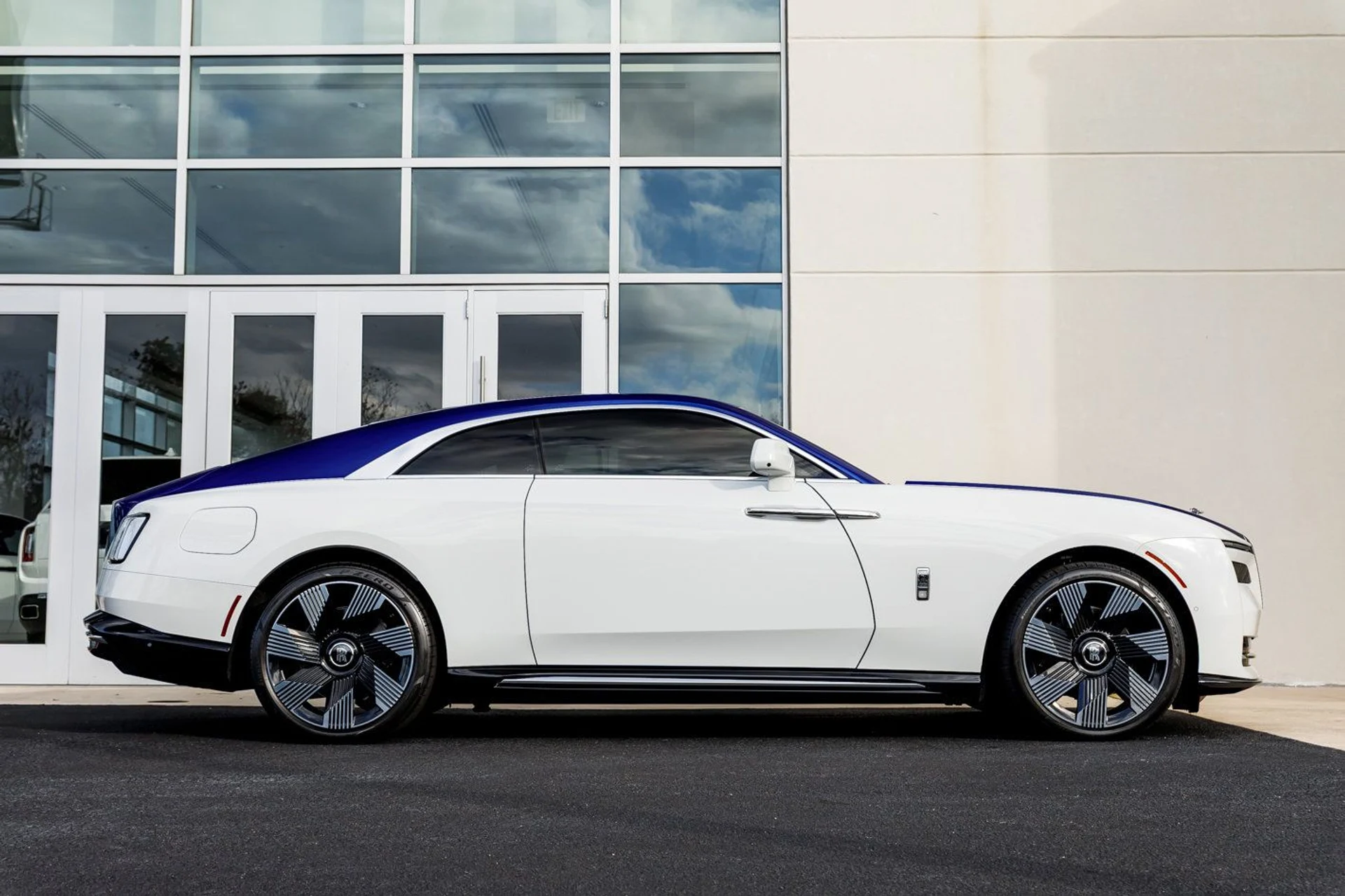 mph023_3479429703_4e154c76ab2f5bb5dad615a11c0a53f0x_7f77a8f98a