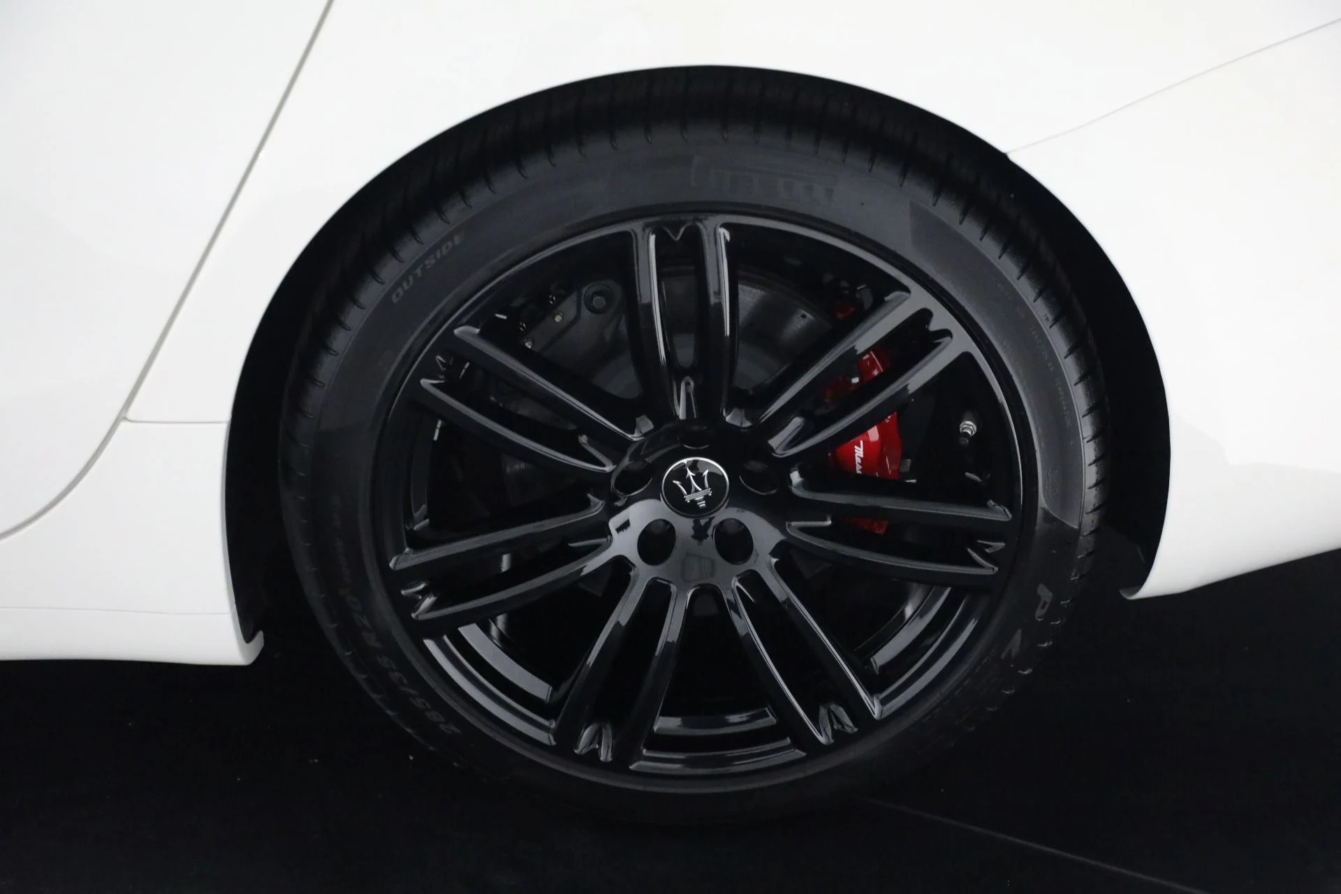 mph023_3484491333_New_2024_Maserati_Ghibli_Modena_Ultima_Q4_aa6fefc5db