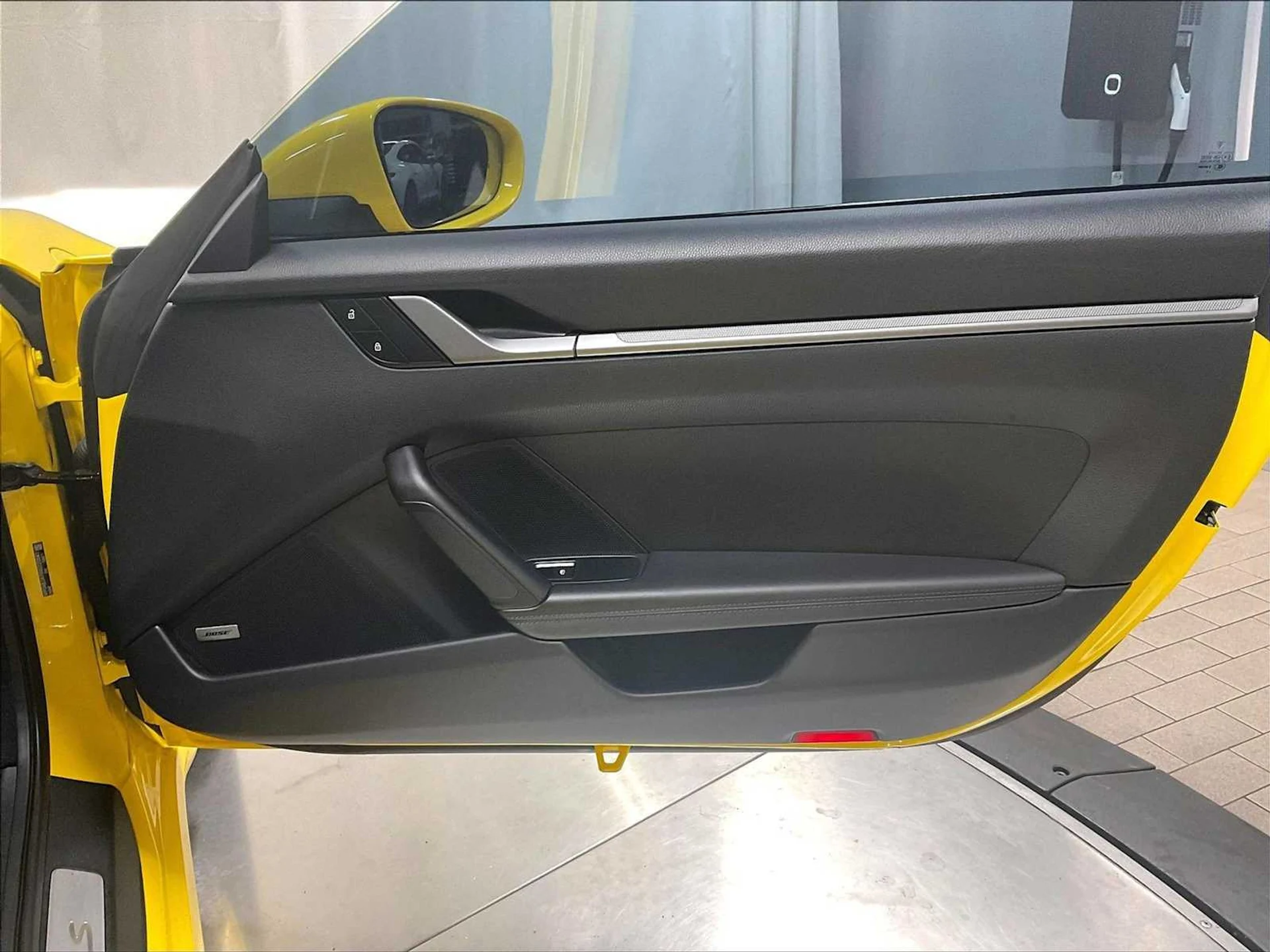 mph023_3485871766_c6d817942d65e3574b3f066a75e4a035x_d8d651cdb2