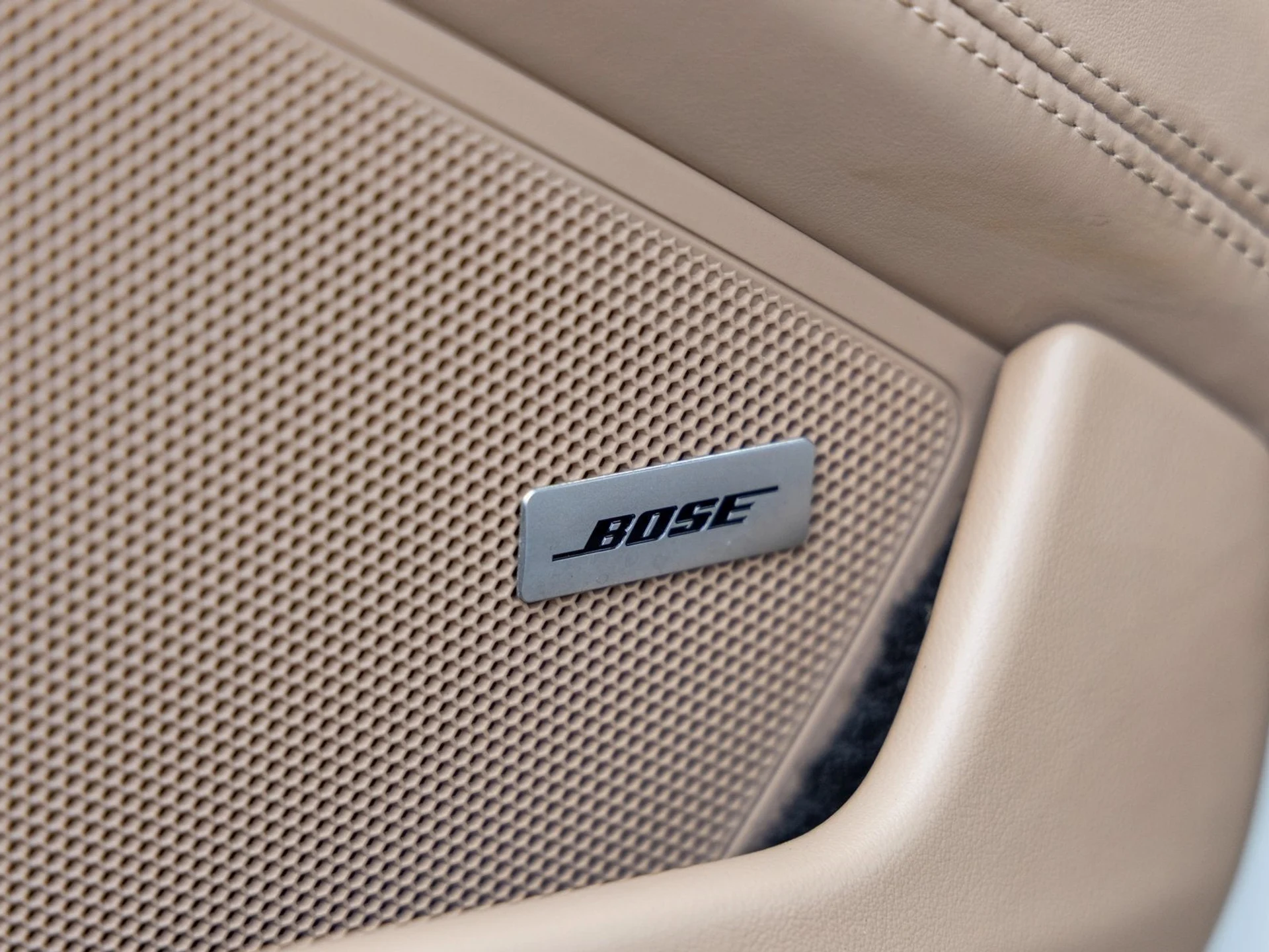 mph023_3486188346_24_e434507edc