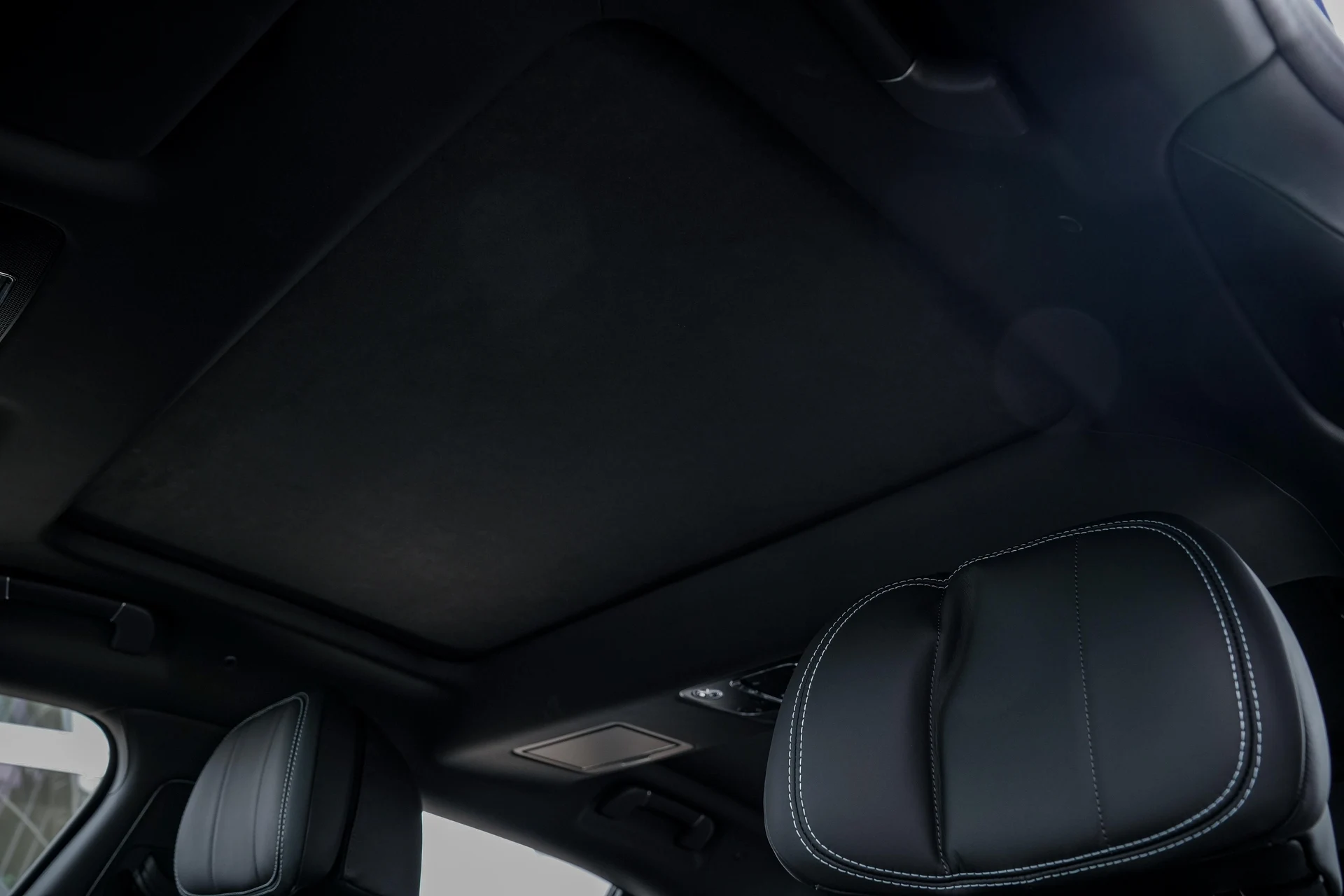 mph023_3489166291_Hi_Tech_Luxury_Imports_LLC_SCBBP_6_ZG_0_SC_023385_image_23_a031585c99