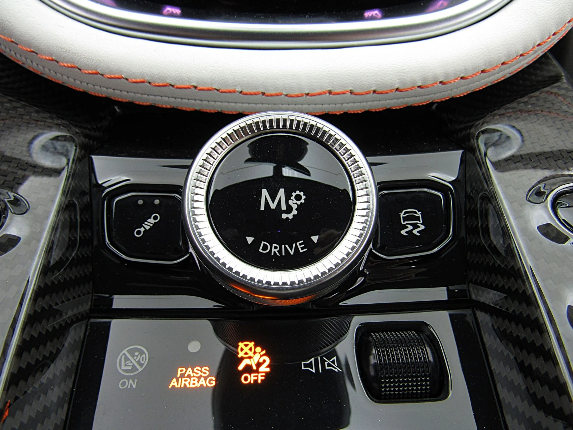 mph023_3496998118_Used_2023_Aston_Martin_DBX_707_7c3d58cb24
