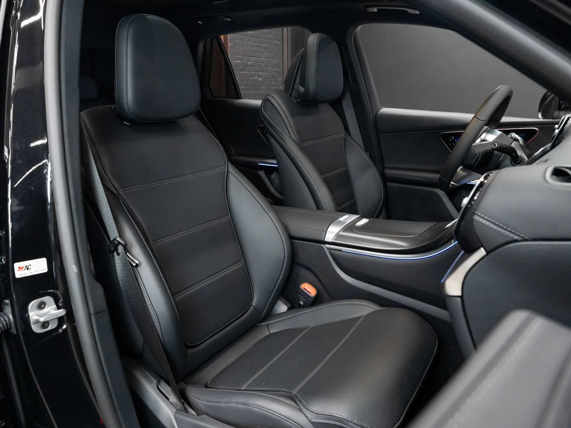 mph023_3497036583_mercedes_benz_glc_2025_4fd1951cb4