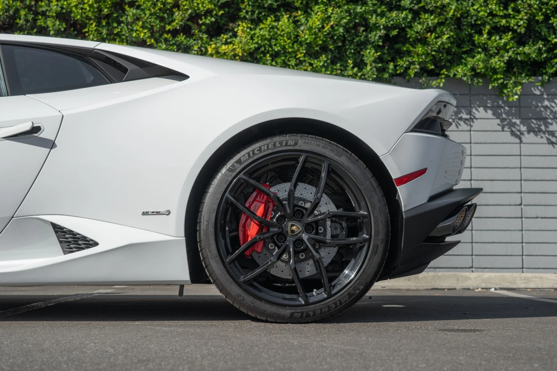 mph023_3504181955_Used_2015_Lamborghini_Huracan_LP_610_4_1761343879_8725d49006