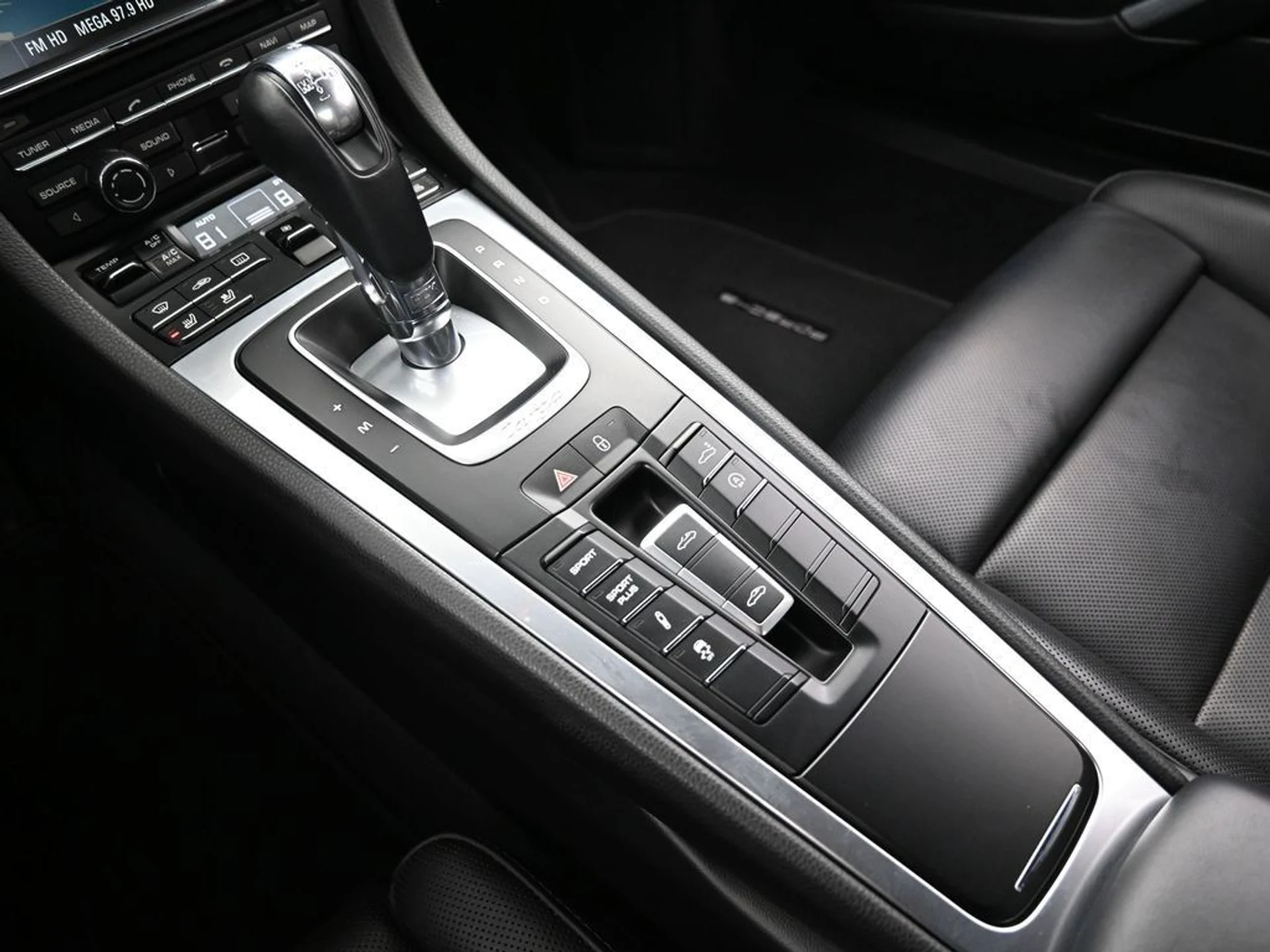 mph023_3504347295_2c365775a9308771ac0473d4d14d842a_a4ab00141b