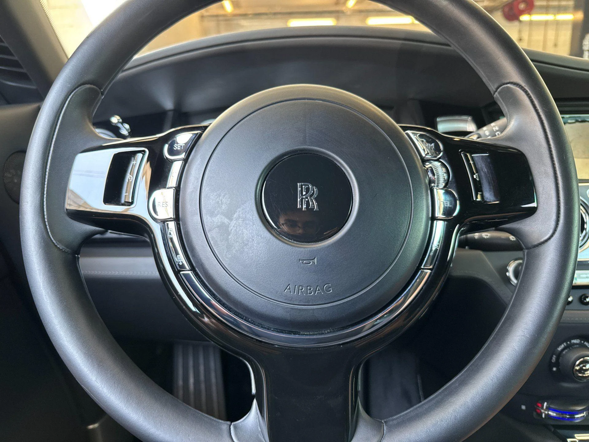 mph023_3508895861_Used_2014_Rolls_Royce_Wraith_1786096230_c57cf0c4b9