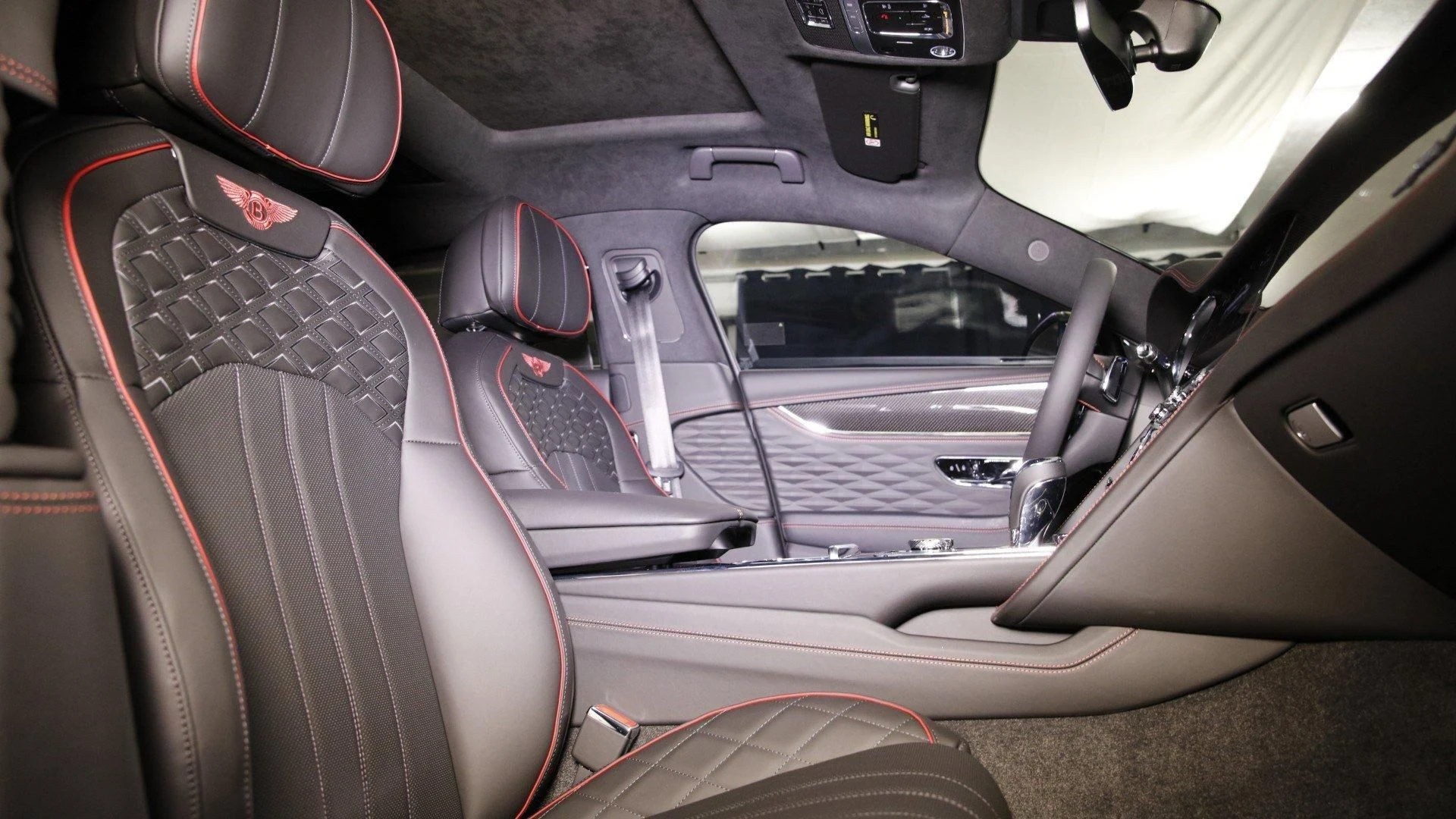 mph023_3510294730_Used_2024_Bentley_Flying_Spur_Speed_1706529814_27cacca6b8