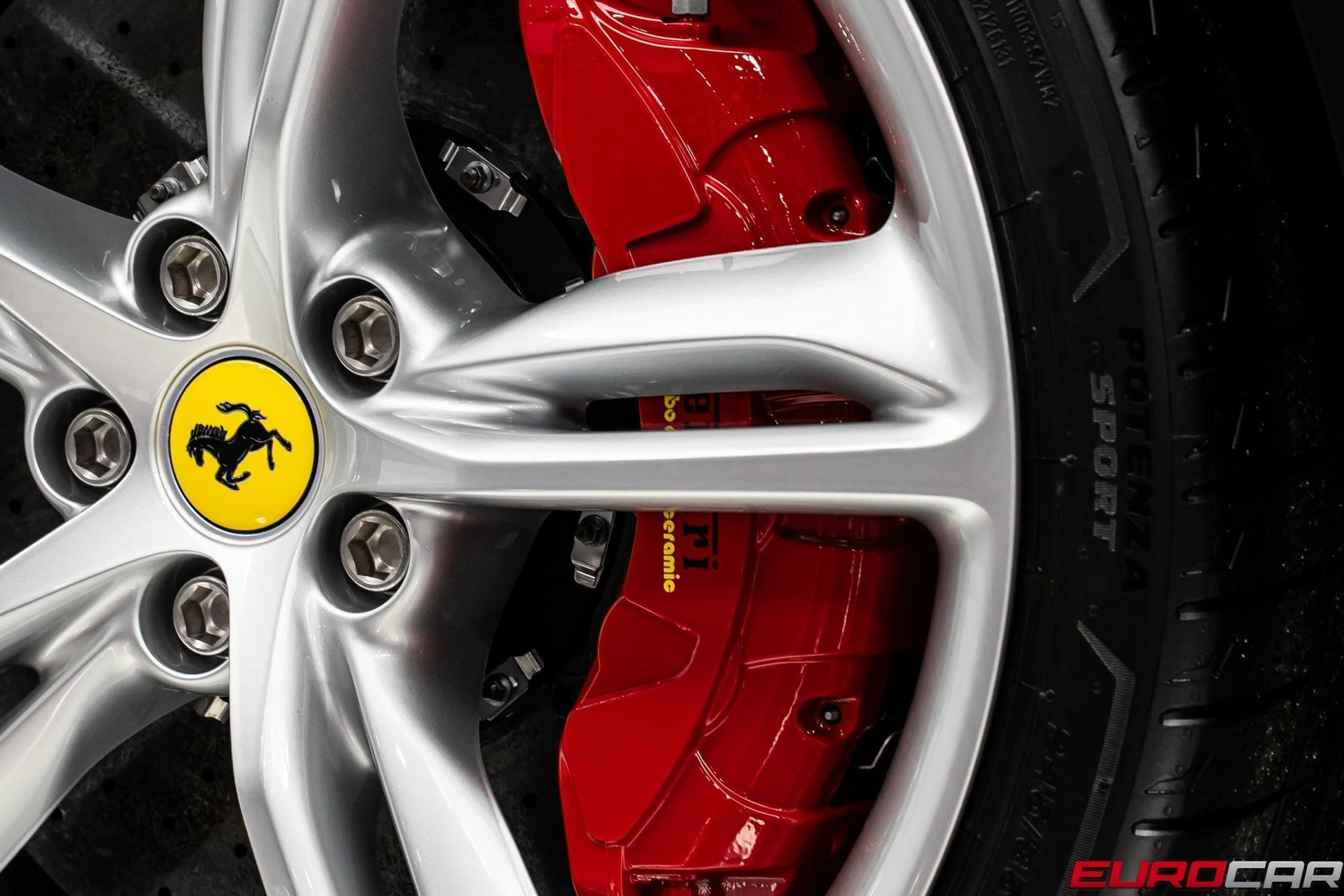 mph023_3513057996_image_24_54dd052472