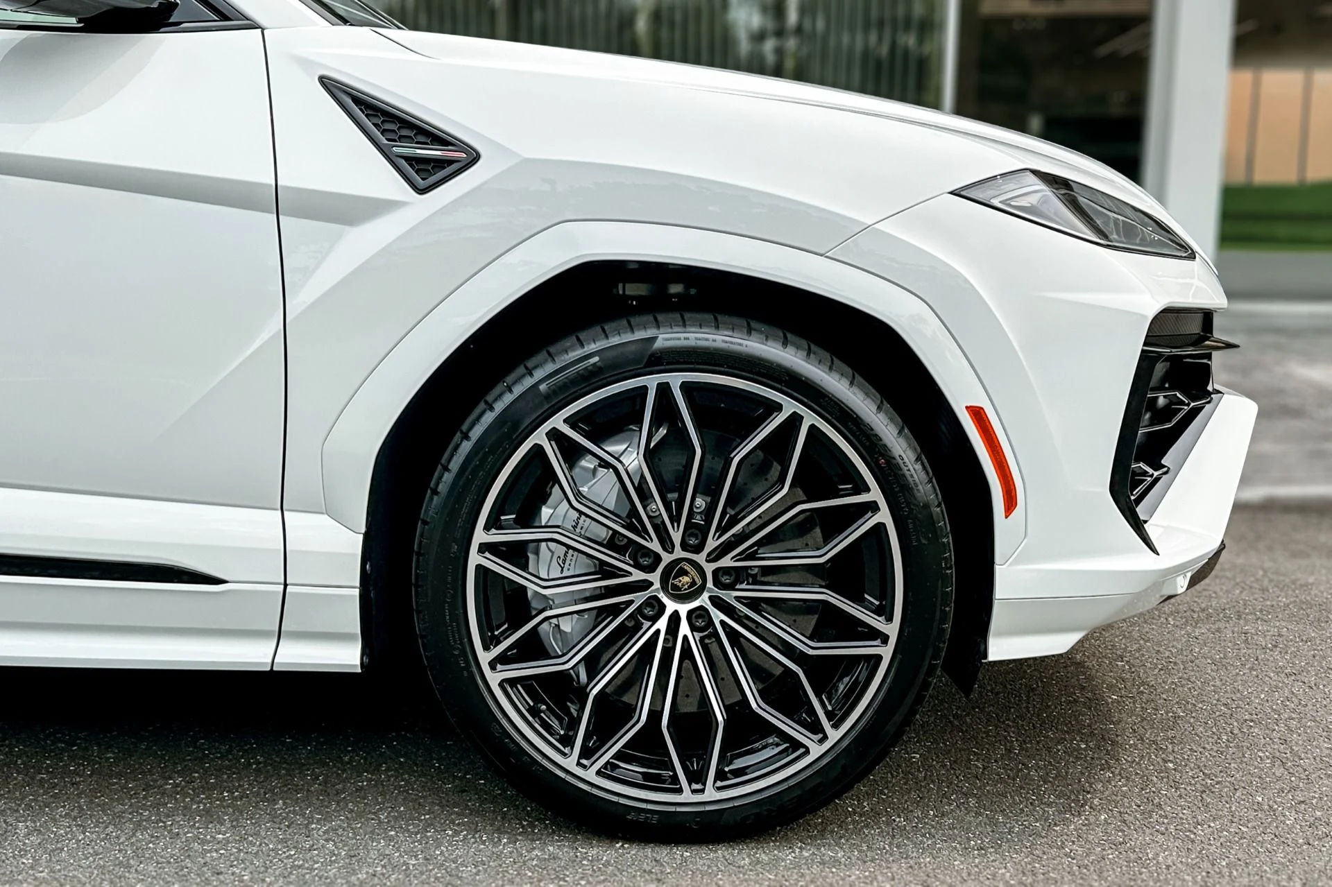 mph023_3517764981_New_2026_Lamborghini_Urus_SE_1784539635_62809ee481