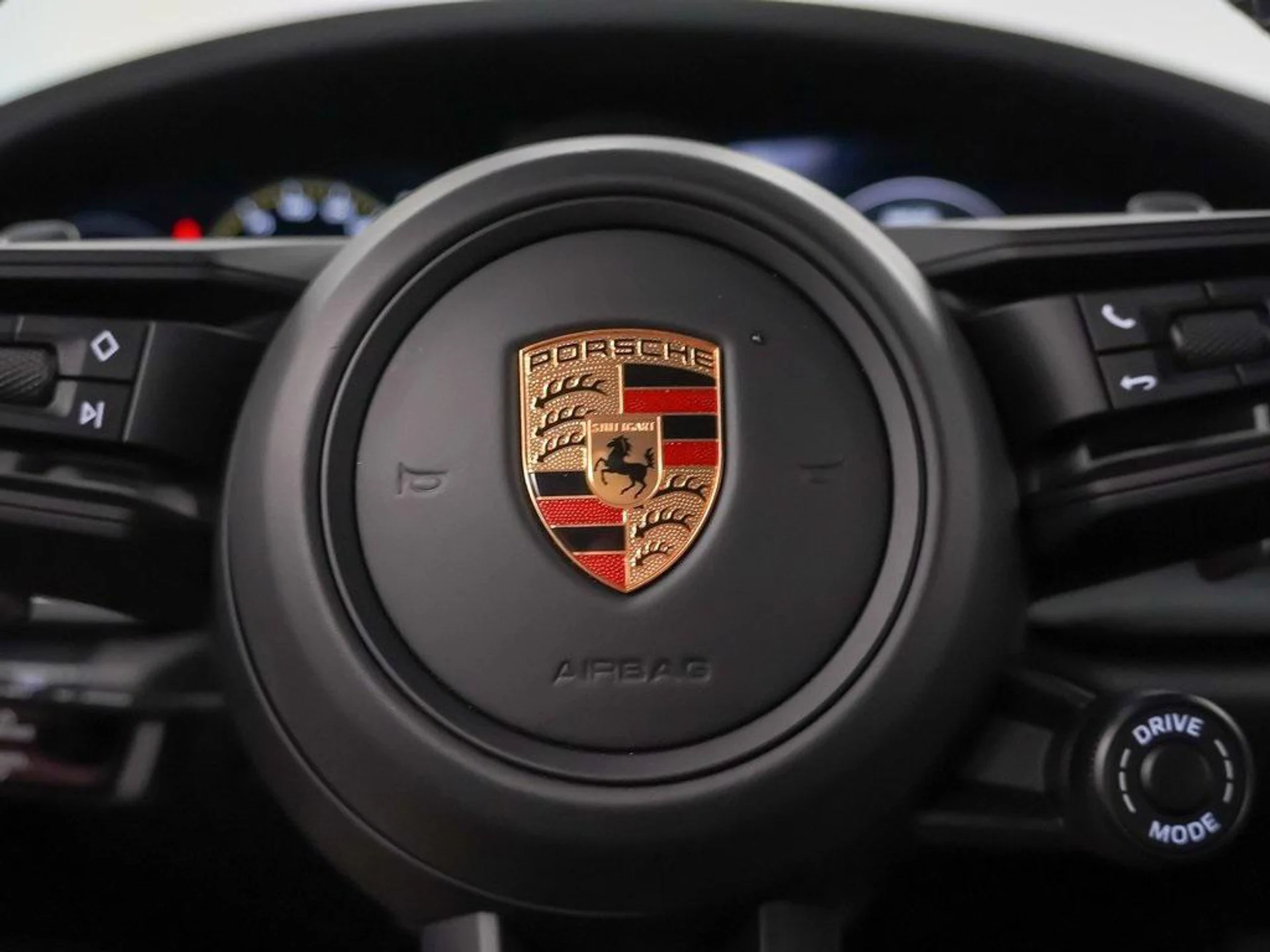 mph023_3523421265_c_CBF_Vl8n_Eb_E2_LG_4o_Sa_Yqncxzw_B0_eb34ffb995