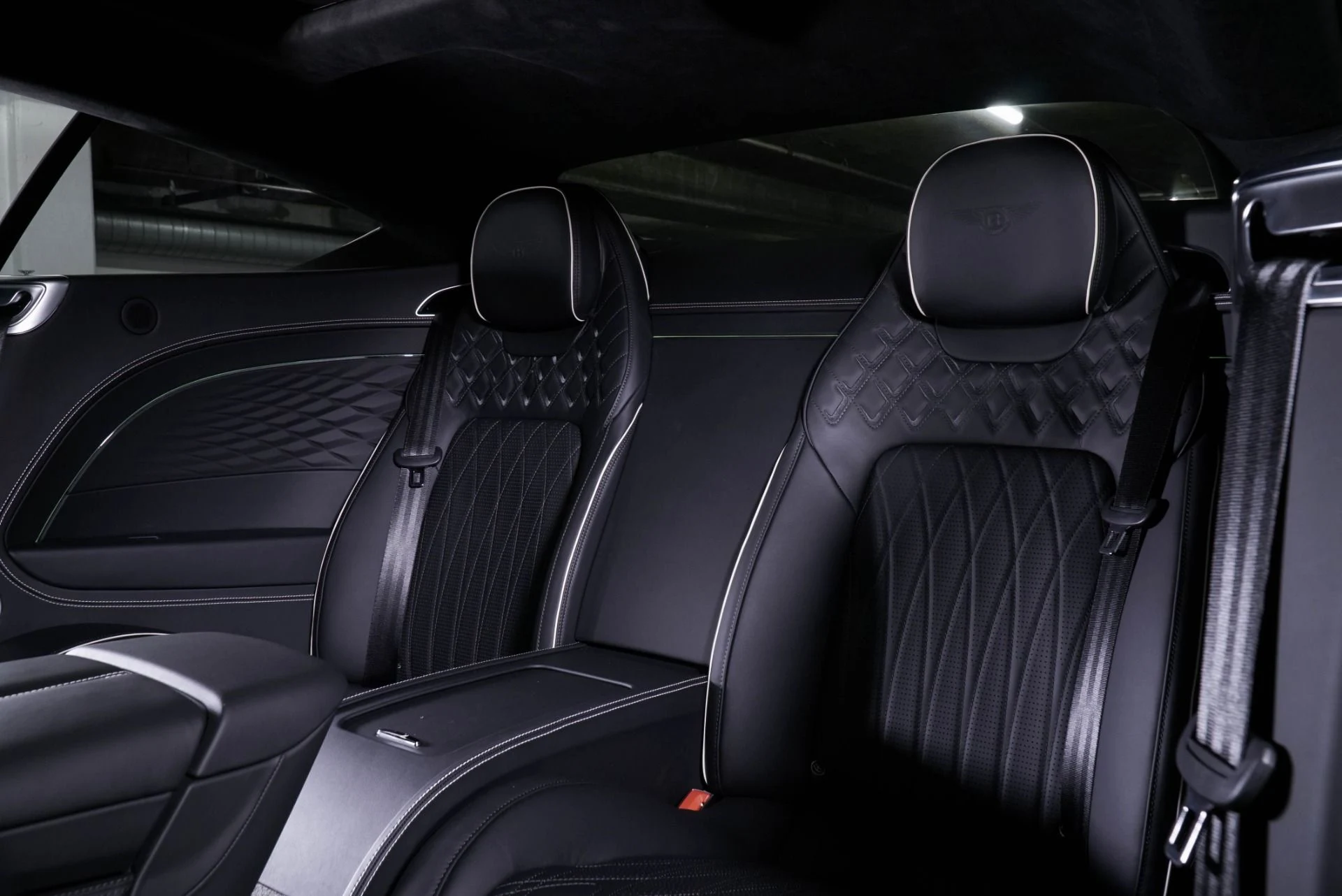 mph023_3523895721_New_2026_Bentley_GT_Azure_1765389294_2a3596d2d7