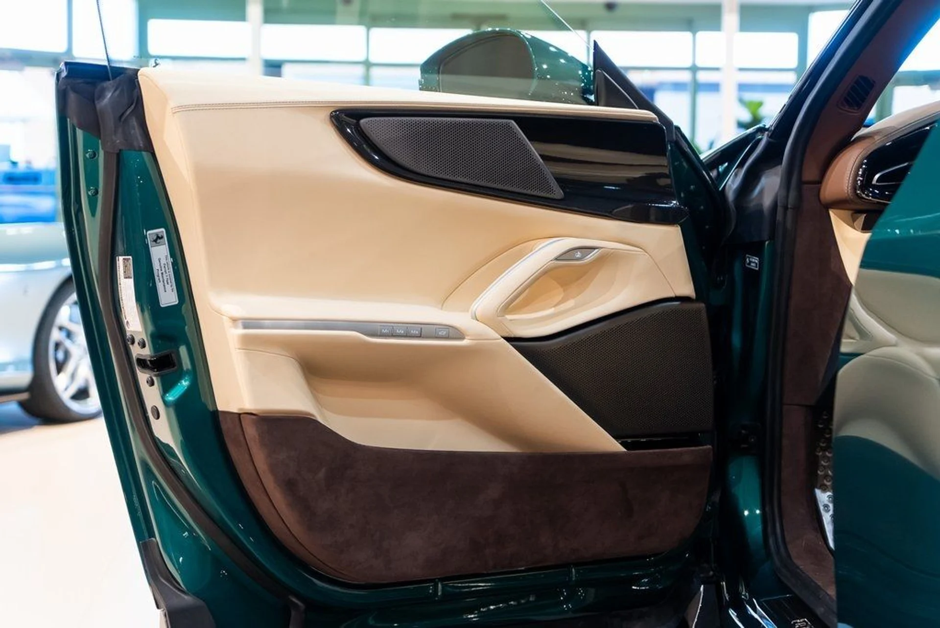 mph023_3533862992_2a0785bdaa8e4cf9dce4cd5e83da0dd7_648237e765