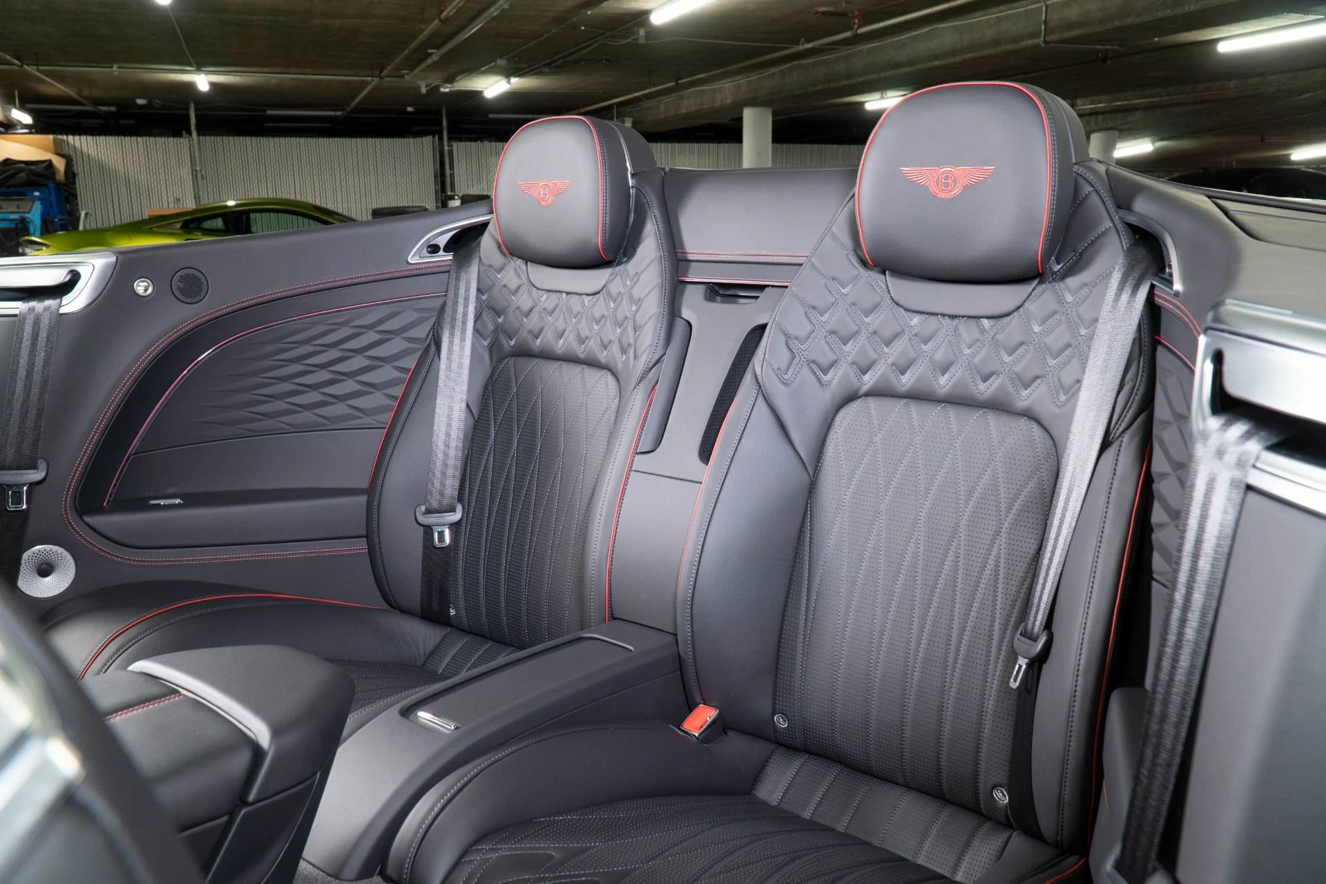 mph023_3567863693_New_2026_Bentley_Continental_GTC_Azure_1777565984_f5ea7ececc