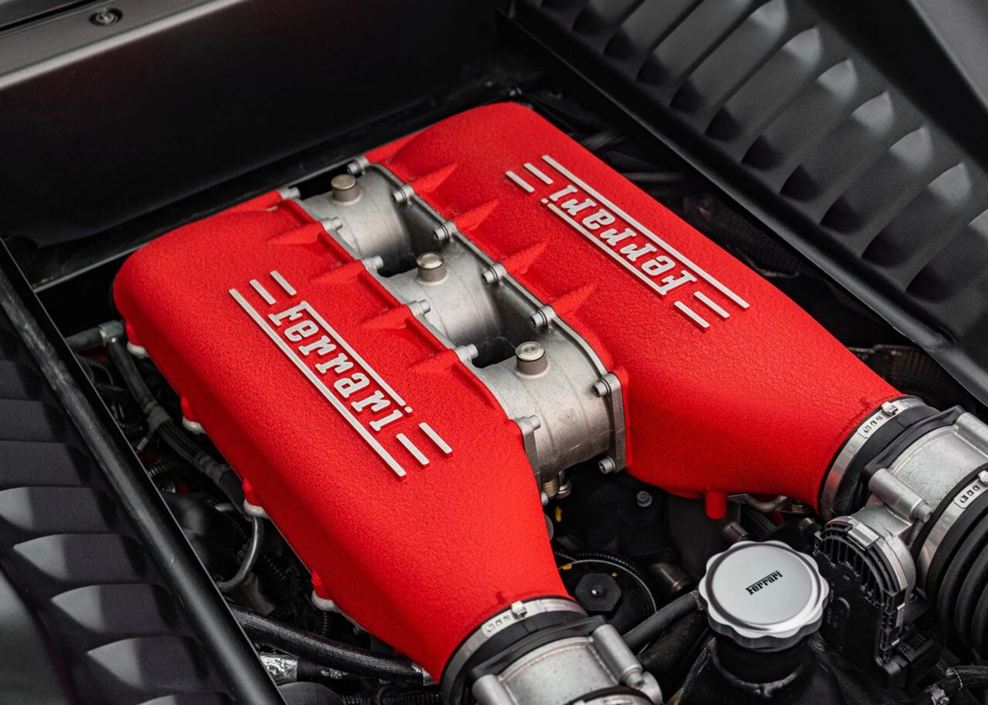 mph023_356813958_ferrari_458_italia_2015_284661b543