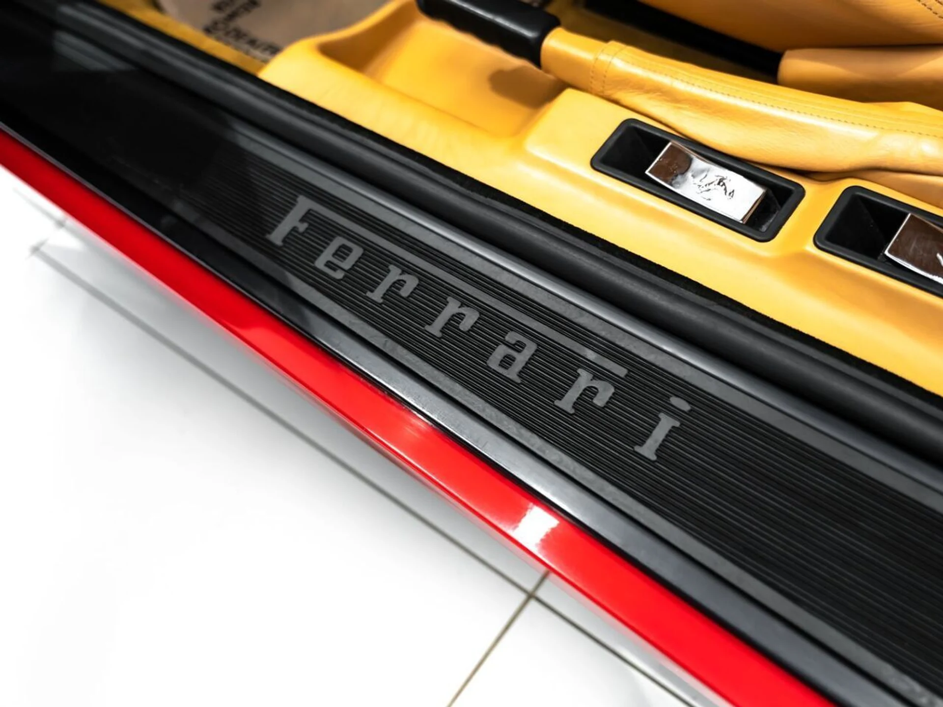 mph023_3569913272_ferrari_512_tr_1994_jpg_v_1758918548_9841b28788