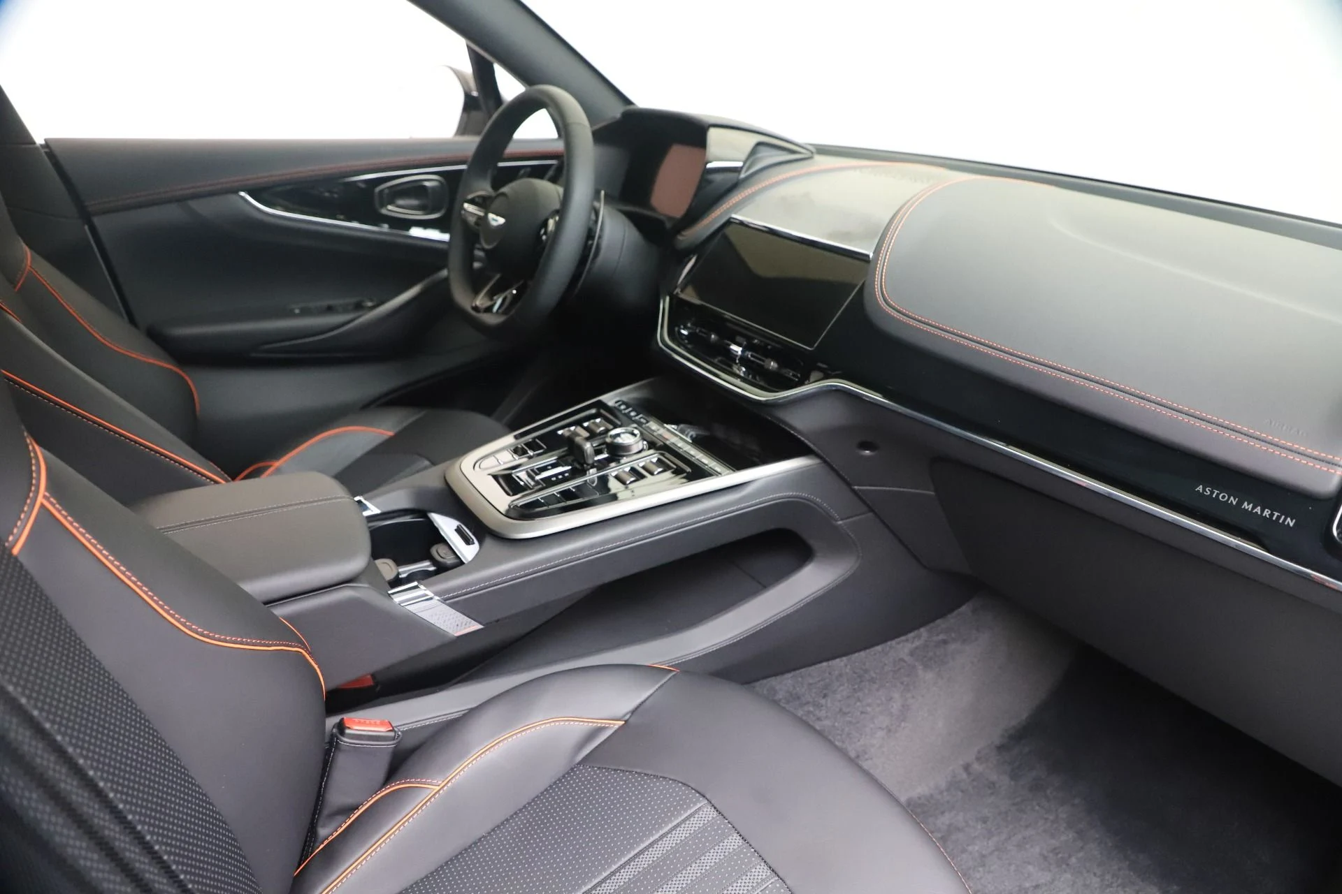 mph023_3570039237_New_2025_Aston_Martin_DBX_707_53b3f862b4